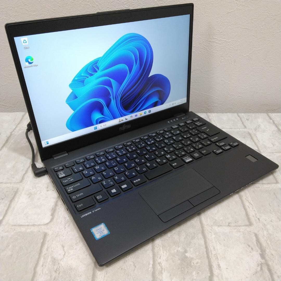 Fujitsu LIFEBOOK U939/B Intel Core i5 8365U SSD 128GB RAM 4GB Used w/ AC