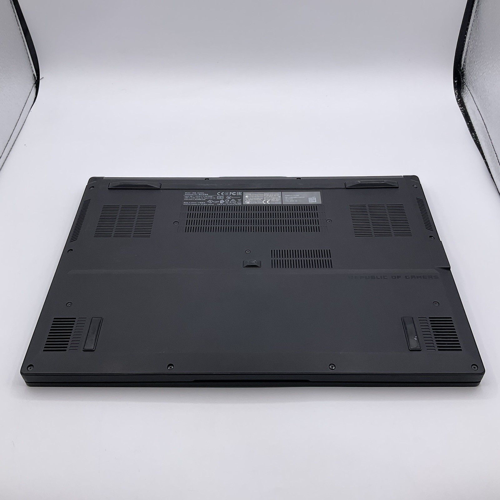 ASUS ROG Zephyrus M15 GU502L i7-10750H 16GB RAM 1TB SSD RTX 2060 Gaming Laptop