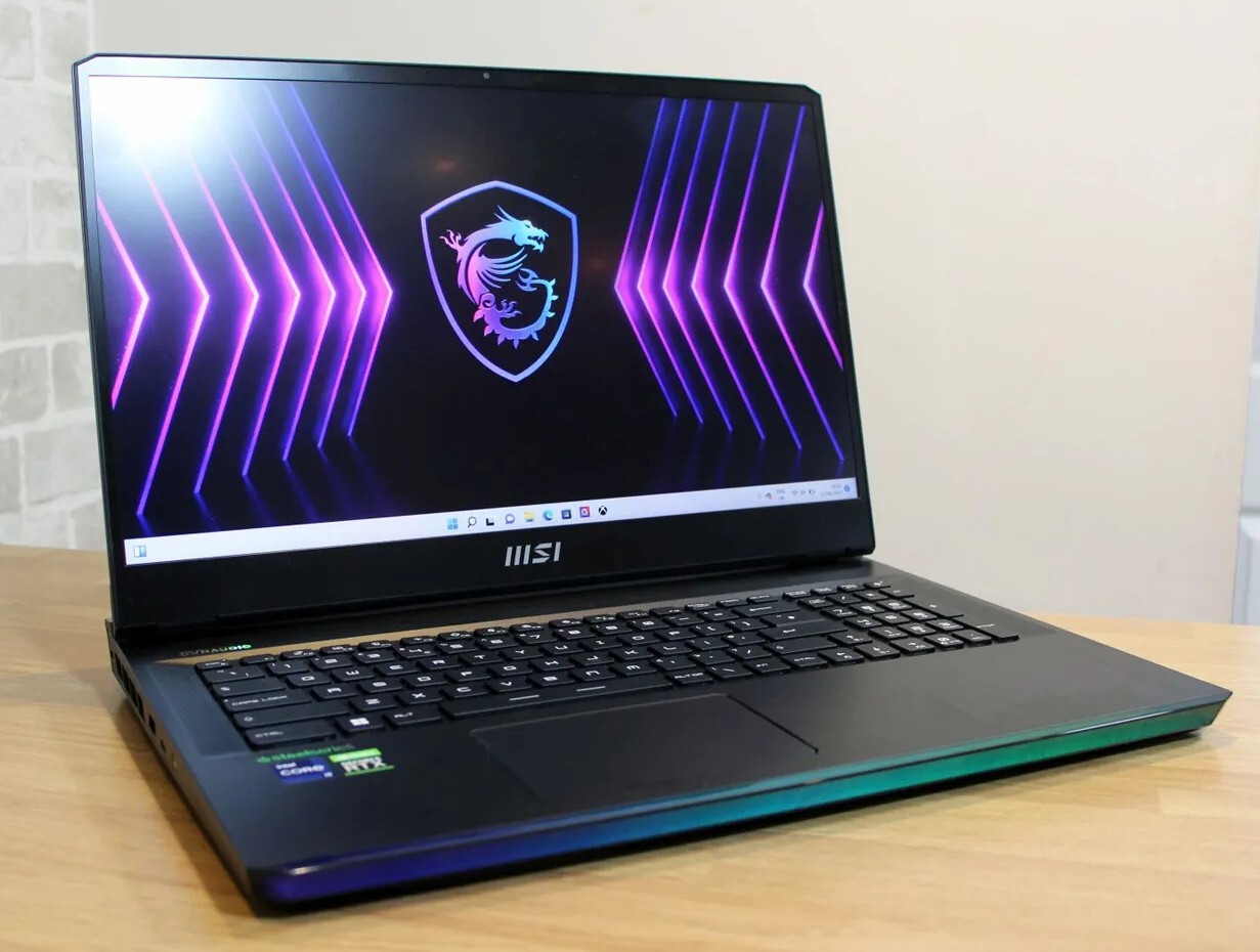 MSI GE66 Raider 10UG-211 15.6″ (1TB SSD, Intel Core i7-10870H, 2.20GHz, 32GB…