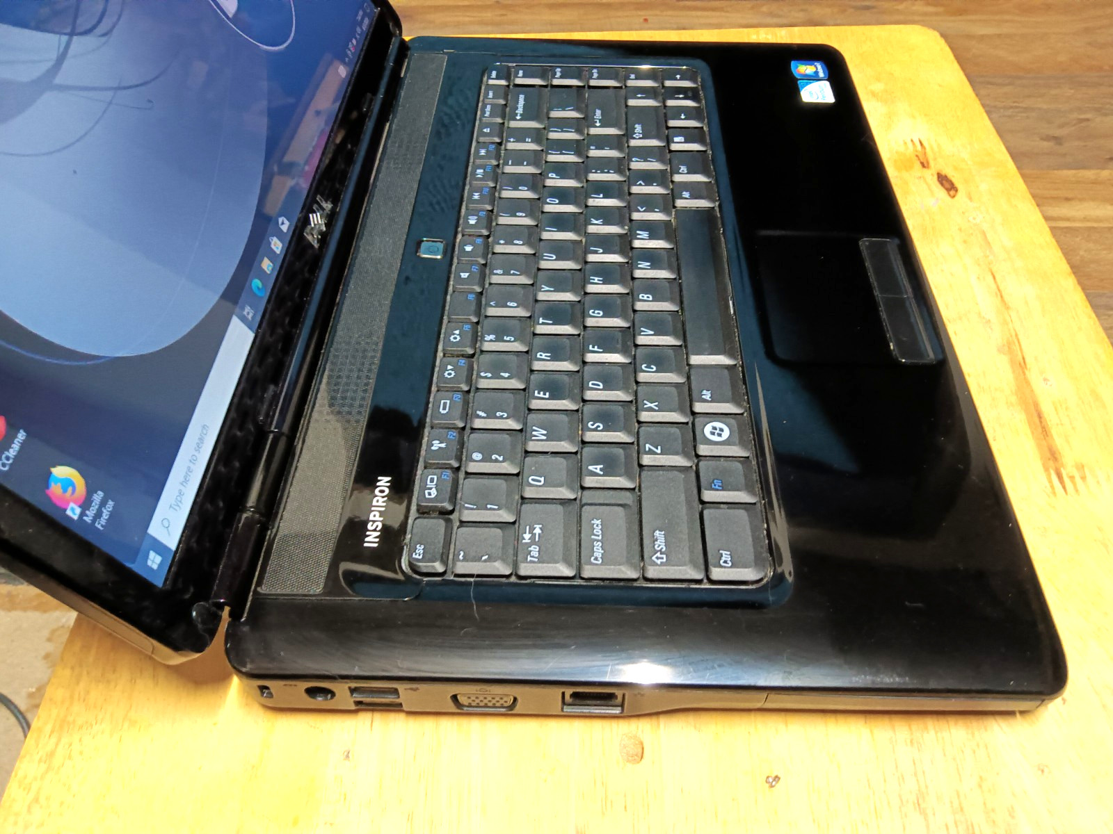 Dell Inspiron 1545/Core2duo P8700 2.53ghz/4gb/500gb/Windows 10 Pro/Vga/BT/15.6