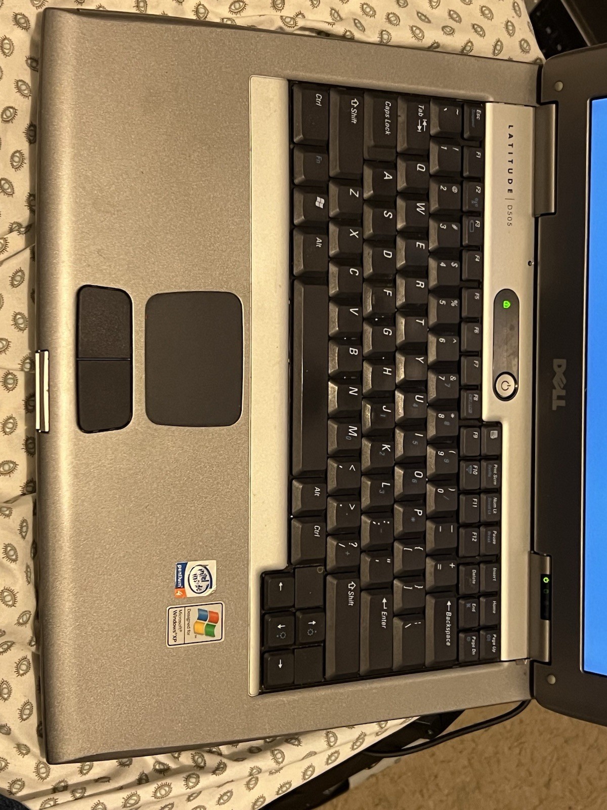 Dell Latitude D505 Laptop Intel Pentium M 1.6GHz 1280MB RAM No HDD/OS