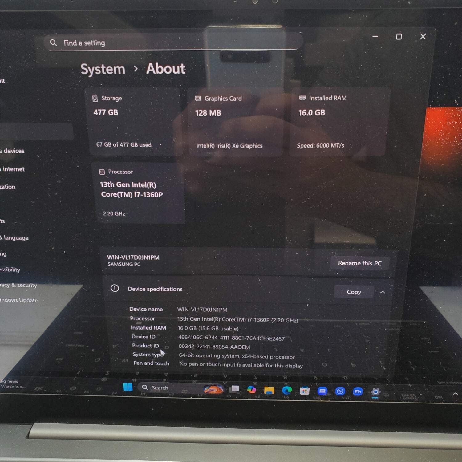 Samsung Galaxy Book3 Pro NP940XFG 13.3″ i7-1360P 2.2GHz 16GB RAM 512GB SSD