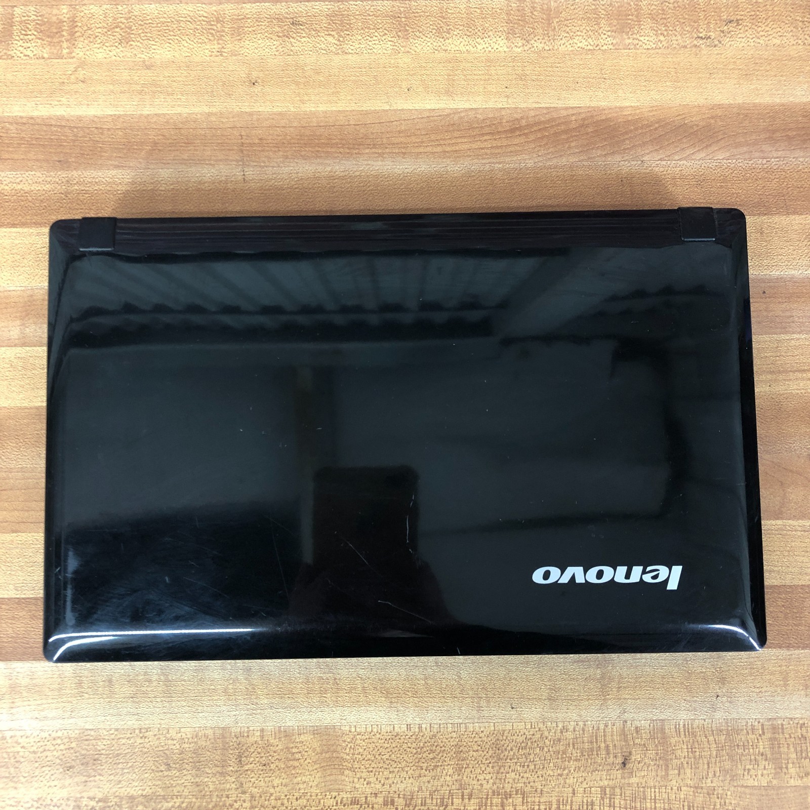 Lenovo IdeaPad S10-3 Retro Gaming Laptop Atom 1.66GHz 2GB RAM (Windows 7 Pro)