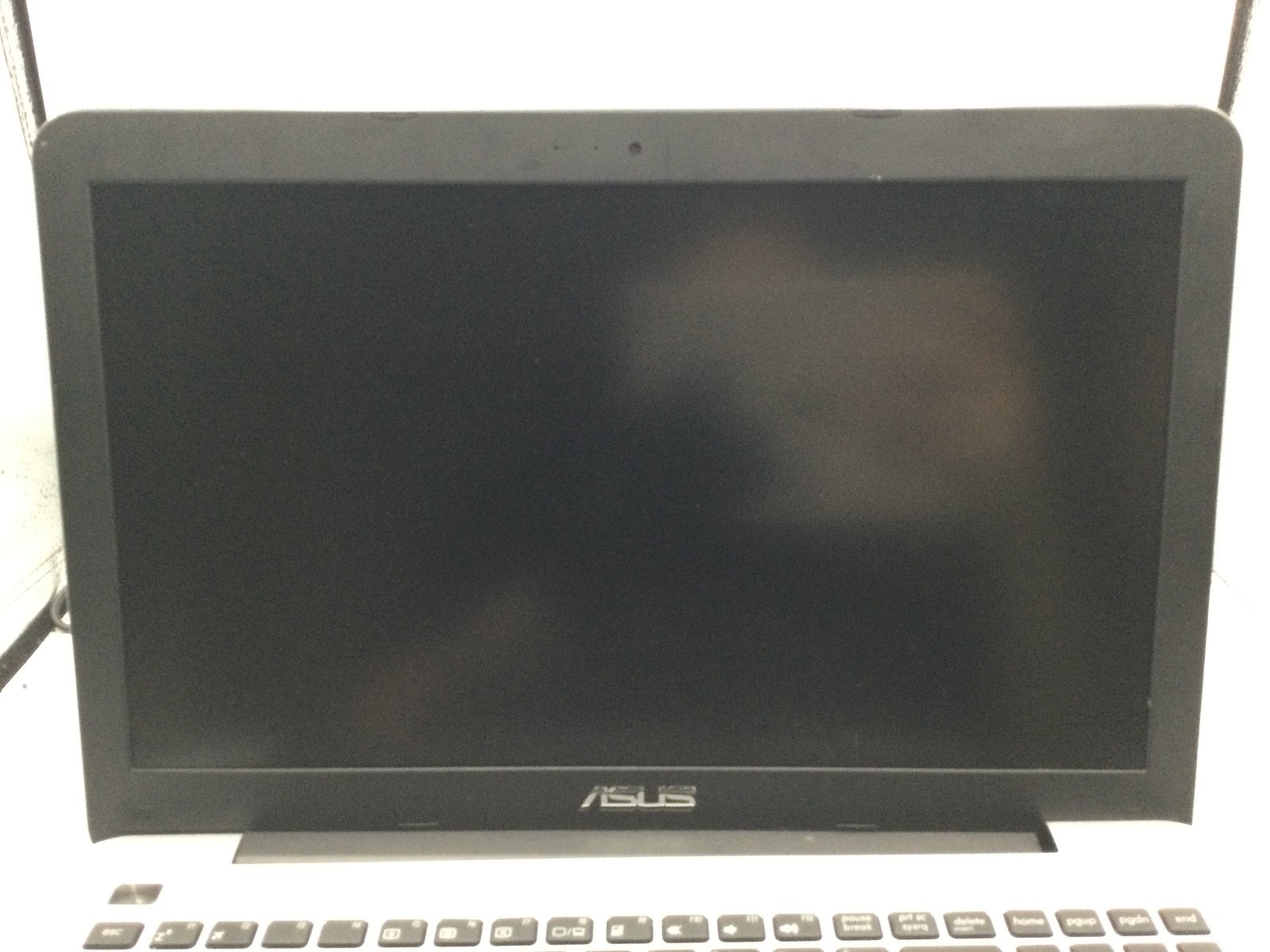 ASUS A555D W519L – FOR PARTS – AMD QUAD CORE FX – NO RAM – 15″ – READ DESCRIP-BB