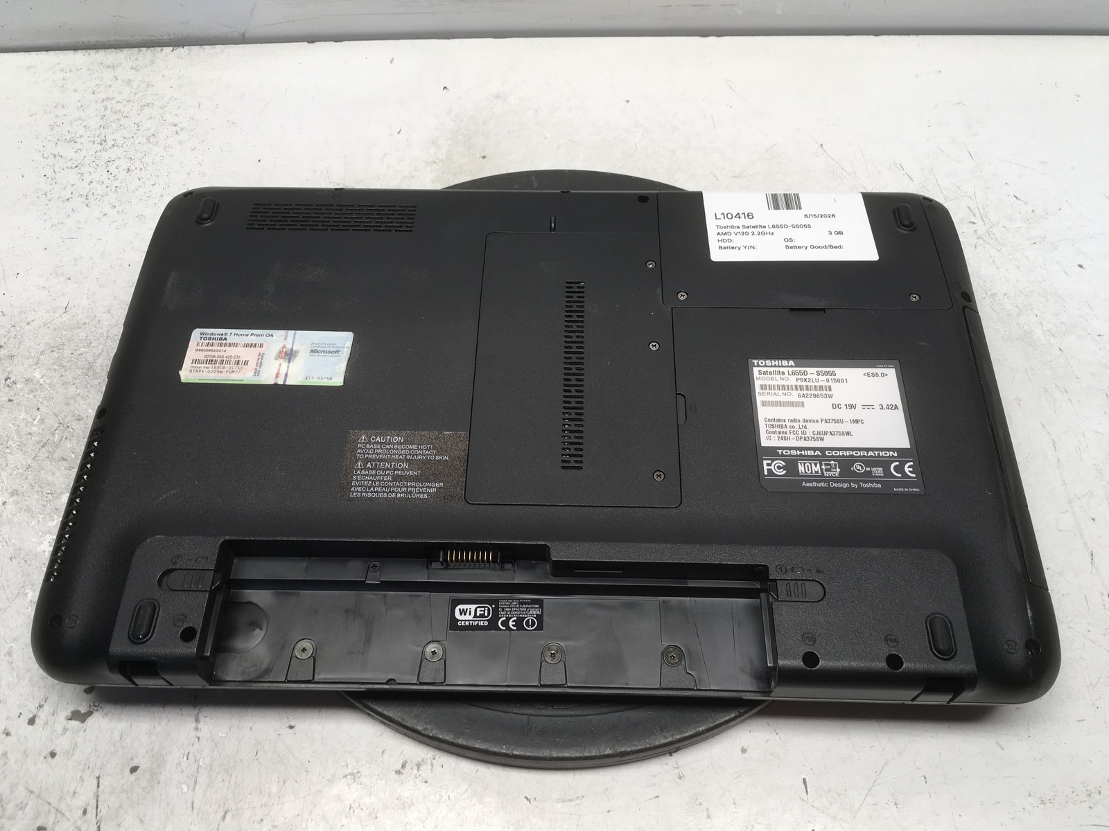 Toshiba Satellite L655D-S5055 AMD V120 2.2GHz 3 GB NO HDD NO BATT
