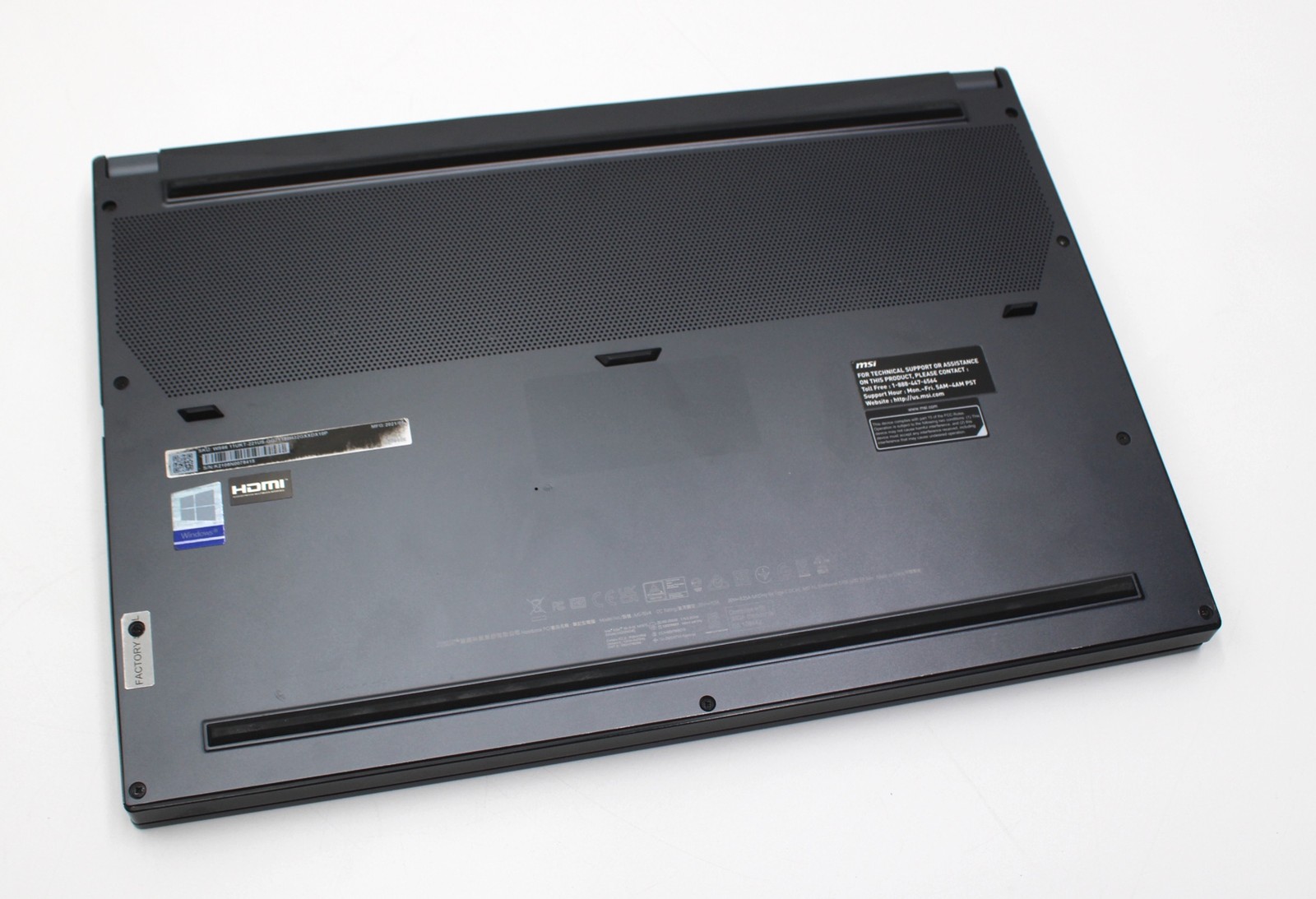 MSI WS66 11UKT 221 i7-11800H 32GB/ 1TB Windows 11 Pro RTX A3000 *No Charger*