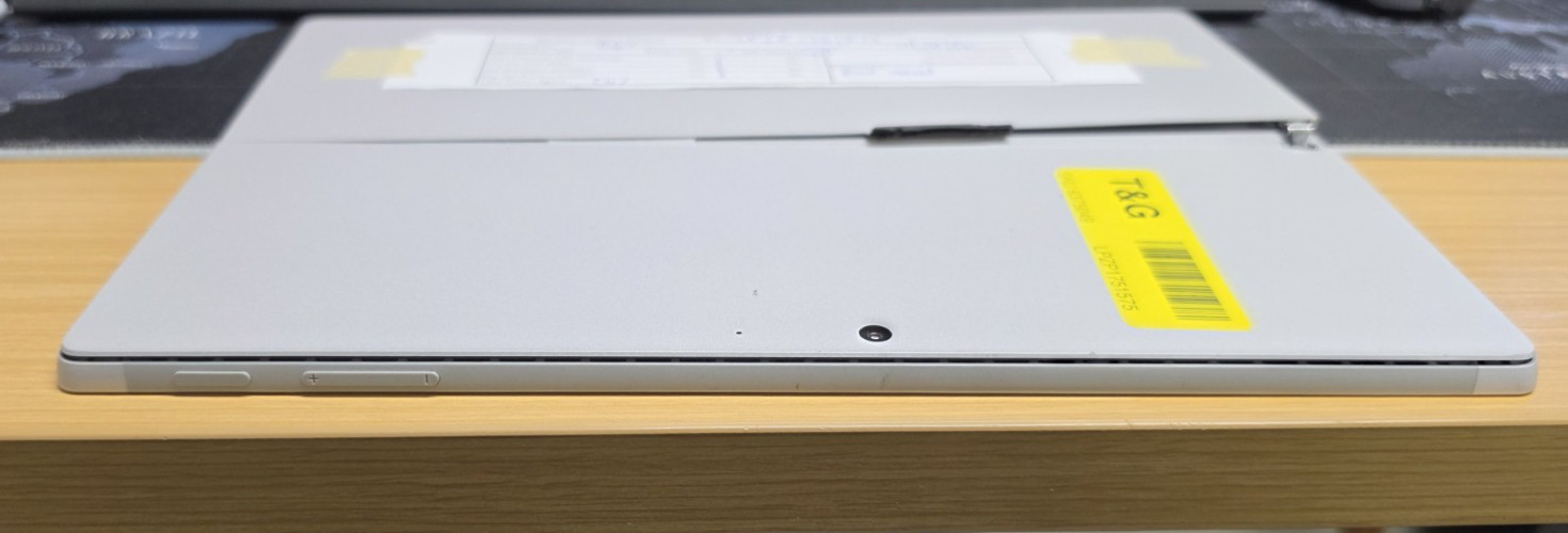Microsoft Surface Pro 7+Plus – Intel i7-1165G7 – 16GB RAM 512GB SSD – SEE PICS
