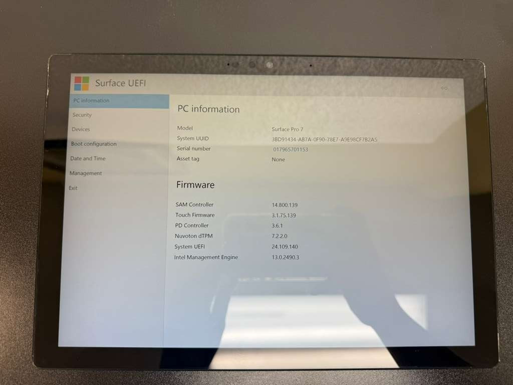 Microsoft Surface Pro 7 1866 i5 8GB 256GB Black Defective Webcam