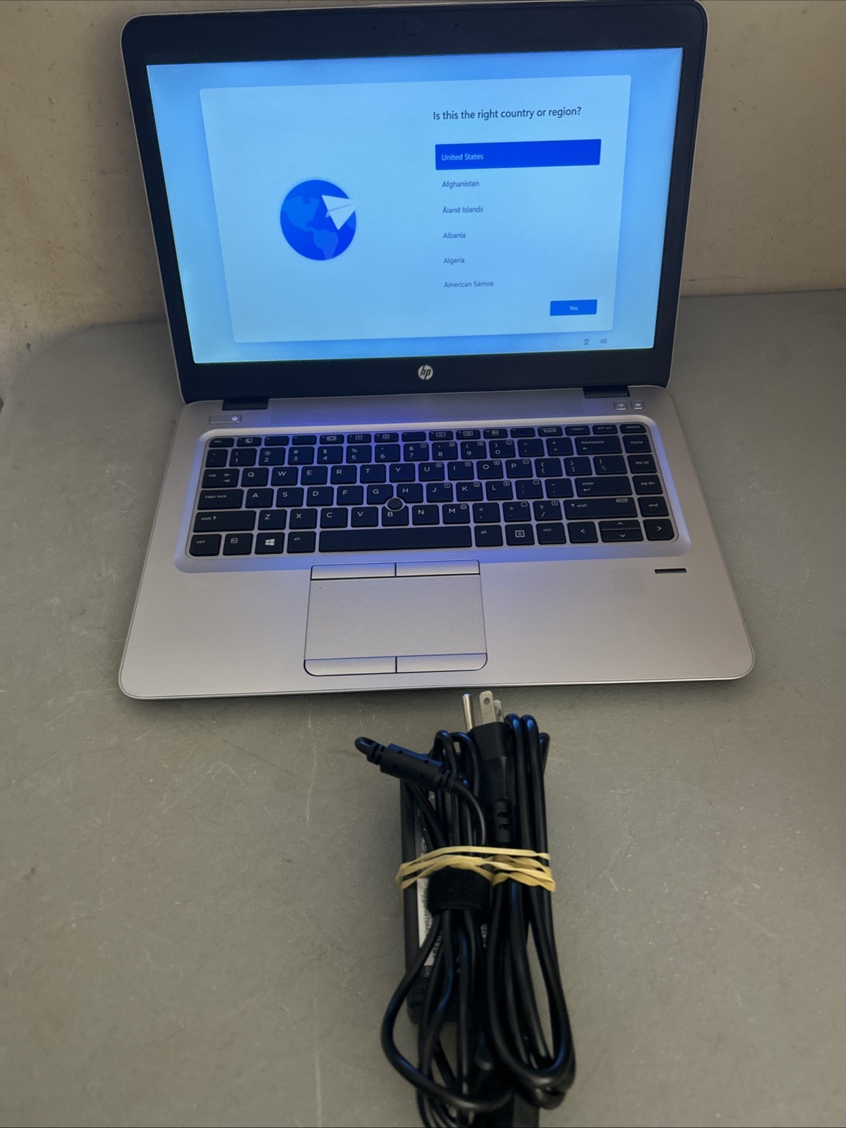 HP EliteBook 840 G4 14″ Core i5 8GB RAM, 256 GB SSD Window 11