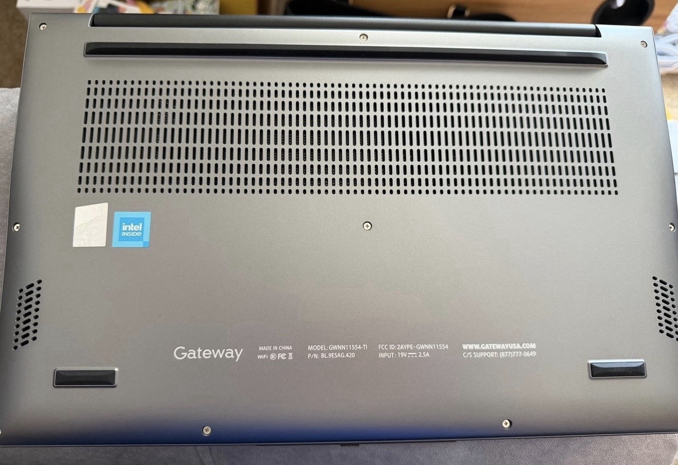 Gateway GWNN11554-TI 15.6″ Laptop