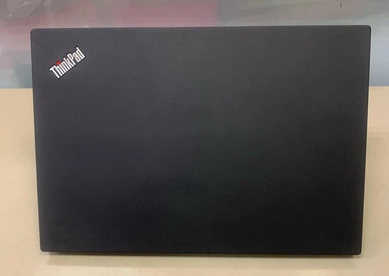 Thinkpad T490 i7, 32GB 512GB SSD NVIDIA MX250 1920×1080 Touch Win11 Office 2024