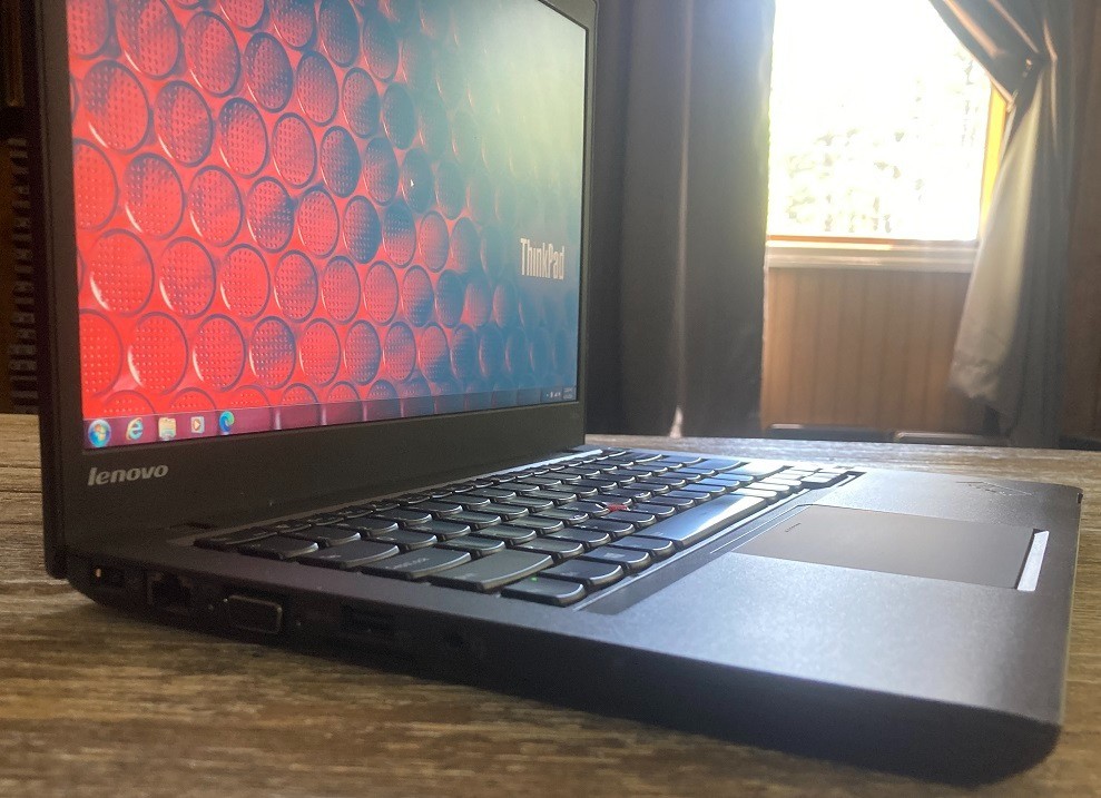 Thin 14.1″ Lenovo T431s Laptop Windows 7 Pro i5 2ghz 8gb 250gb DVDRW BLit Kboard