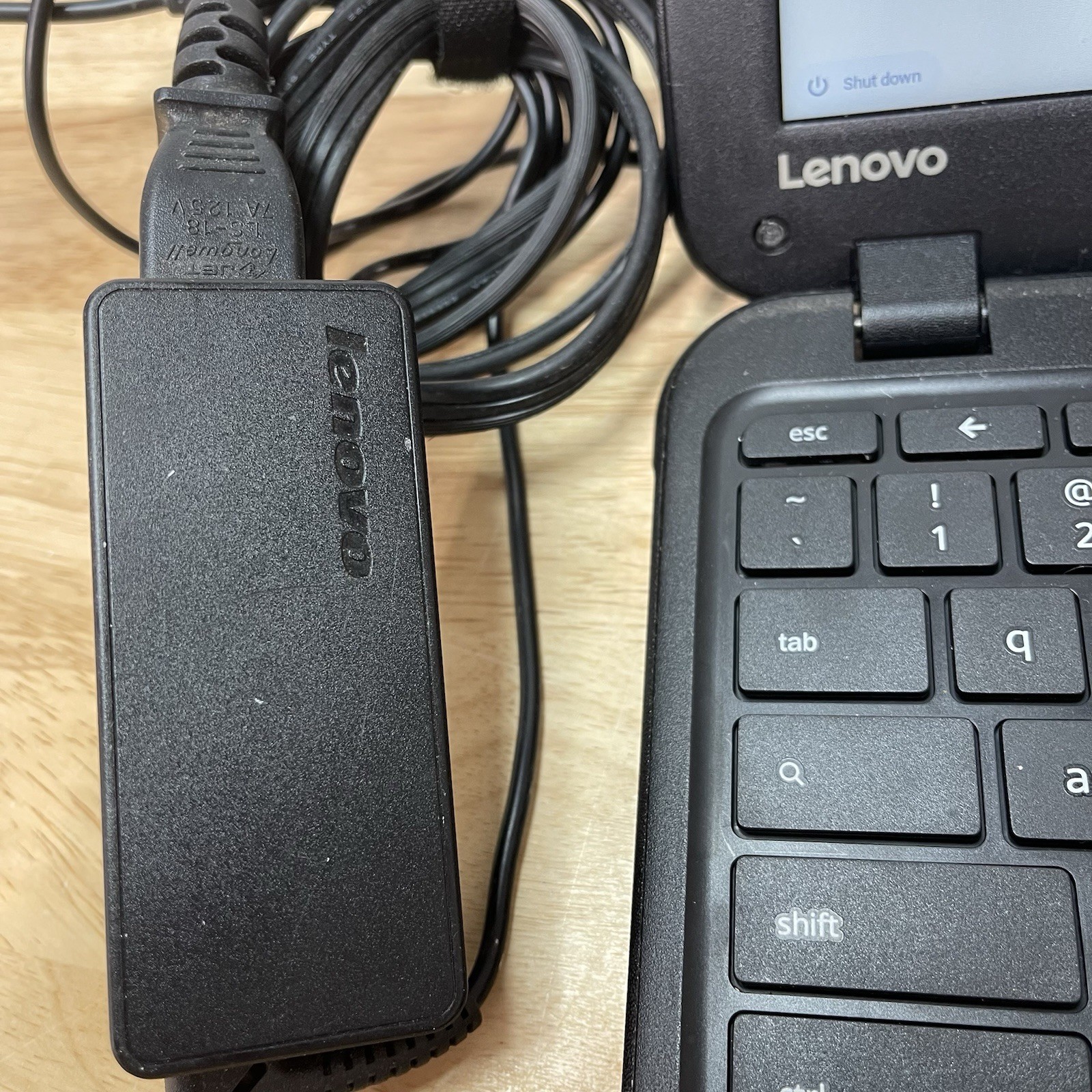 Lenovo N22-20 Chromebook ChromeOS 11.6″ 4GB 16GB SSD w/AC Adapter WORKING
