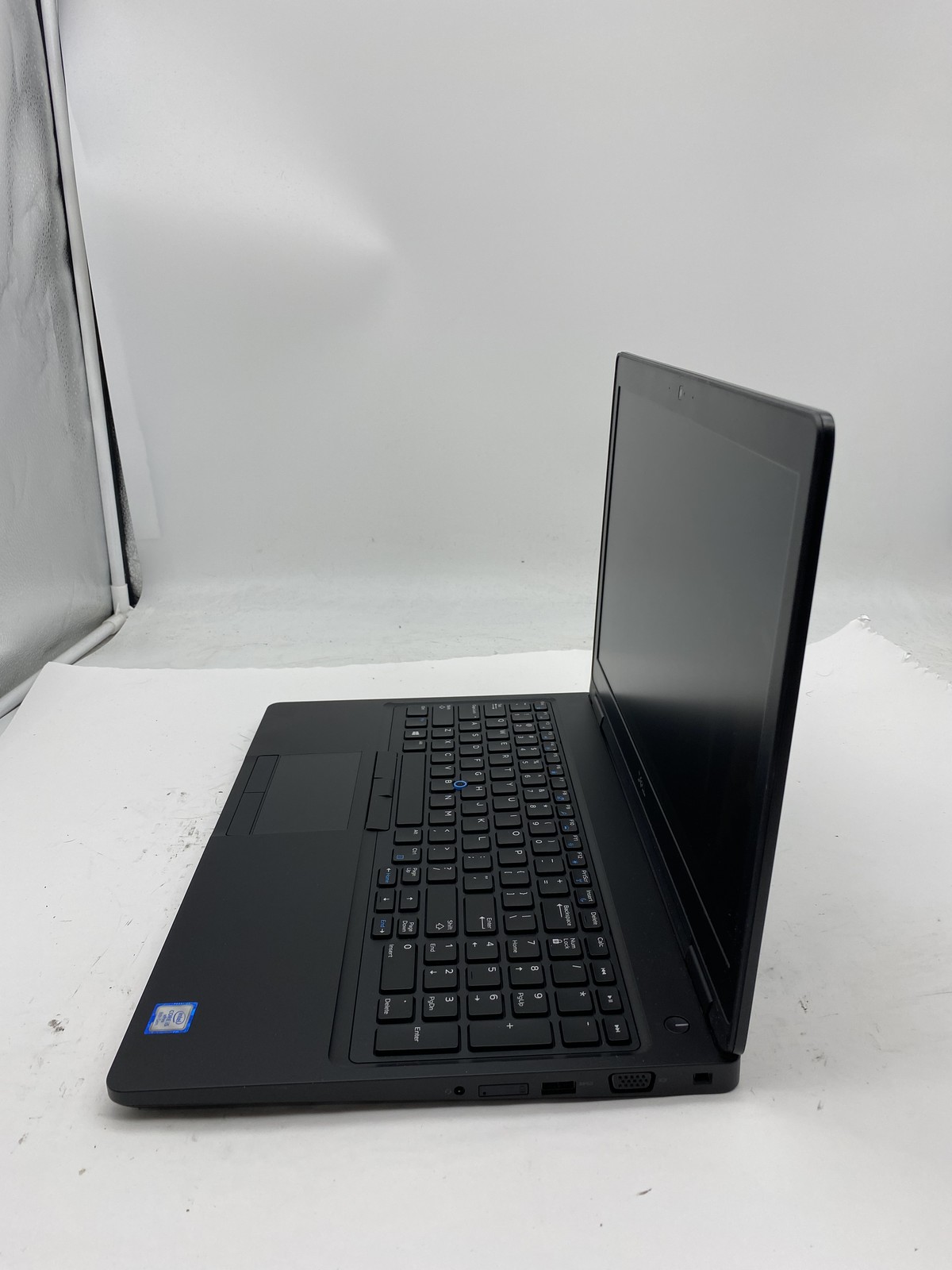 Dell Latitude 5590 Laptop Intel Core i5 8350U 1.7GHz 8GB RAM 128GB SSD W11P