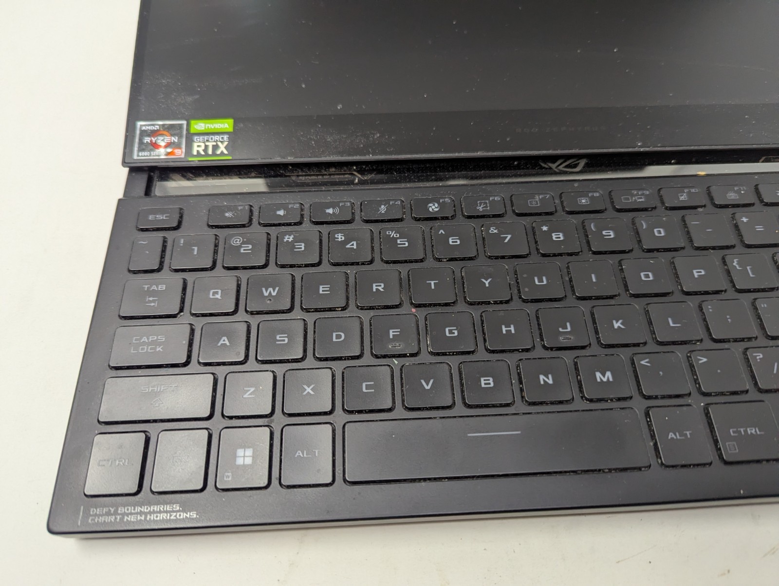 Asus ROG Zephyrus Duo 16 GX650R – RYZEN 9 6900HX RTX 3070 Ti Parts Repair Only