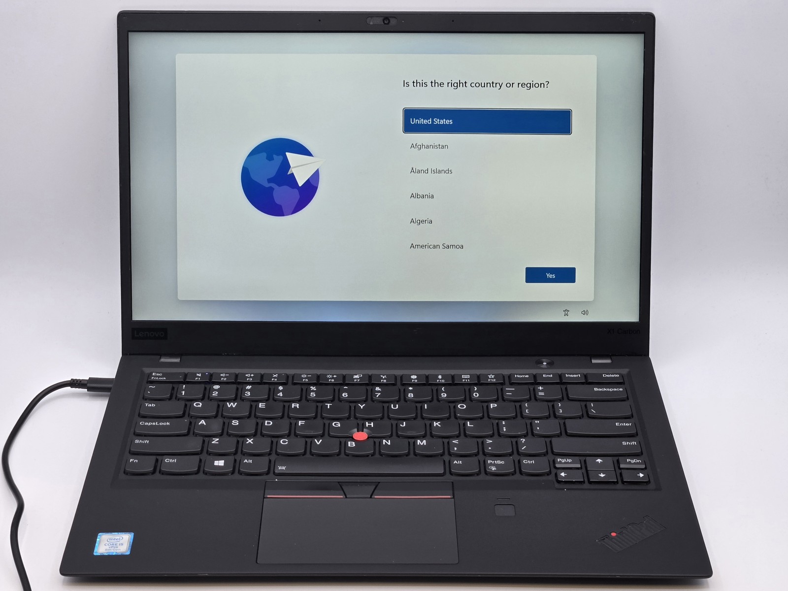 Lenovo ThinkPad X1 Carbon 6th Gen 14″ FHD Touch I7-8650U 256GB 16GB W11P *READ*