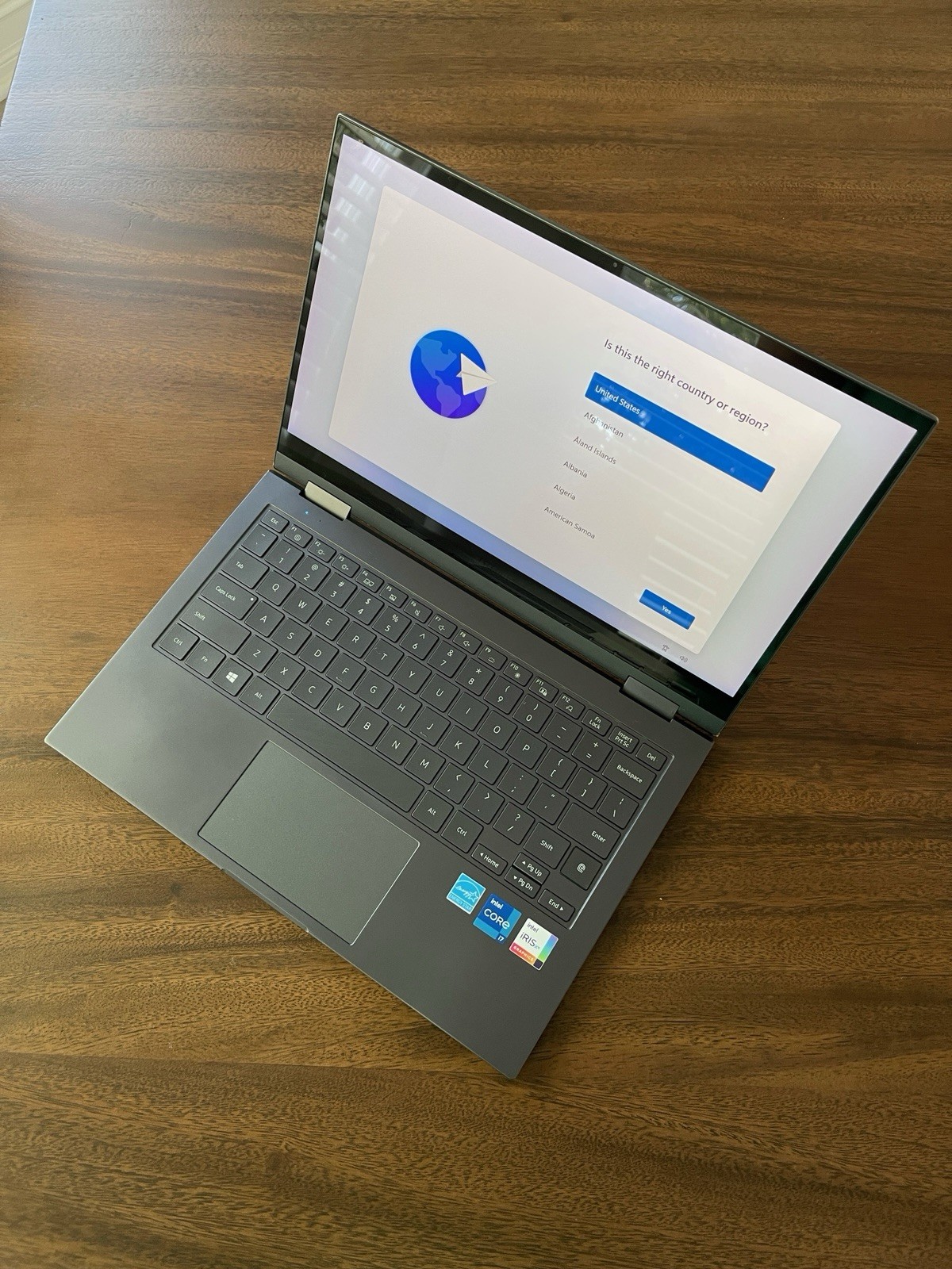 Samsung Galaxy Book 15.6″ Core i5 8GB 256GB SSD Touch FHD Gray 2021