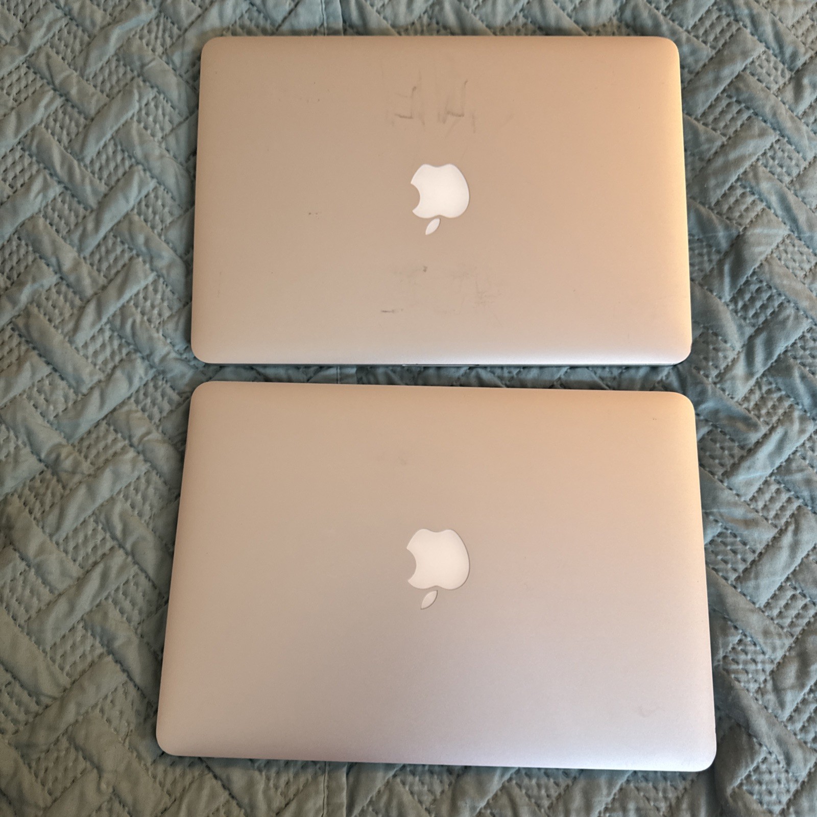 Lot of (8) Apple MacBooks: 2- PRO’s 1425, 2-AIR, A1466, 2-AIR, A1465/2-AIR,A1370