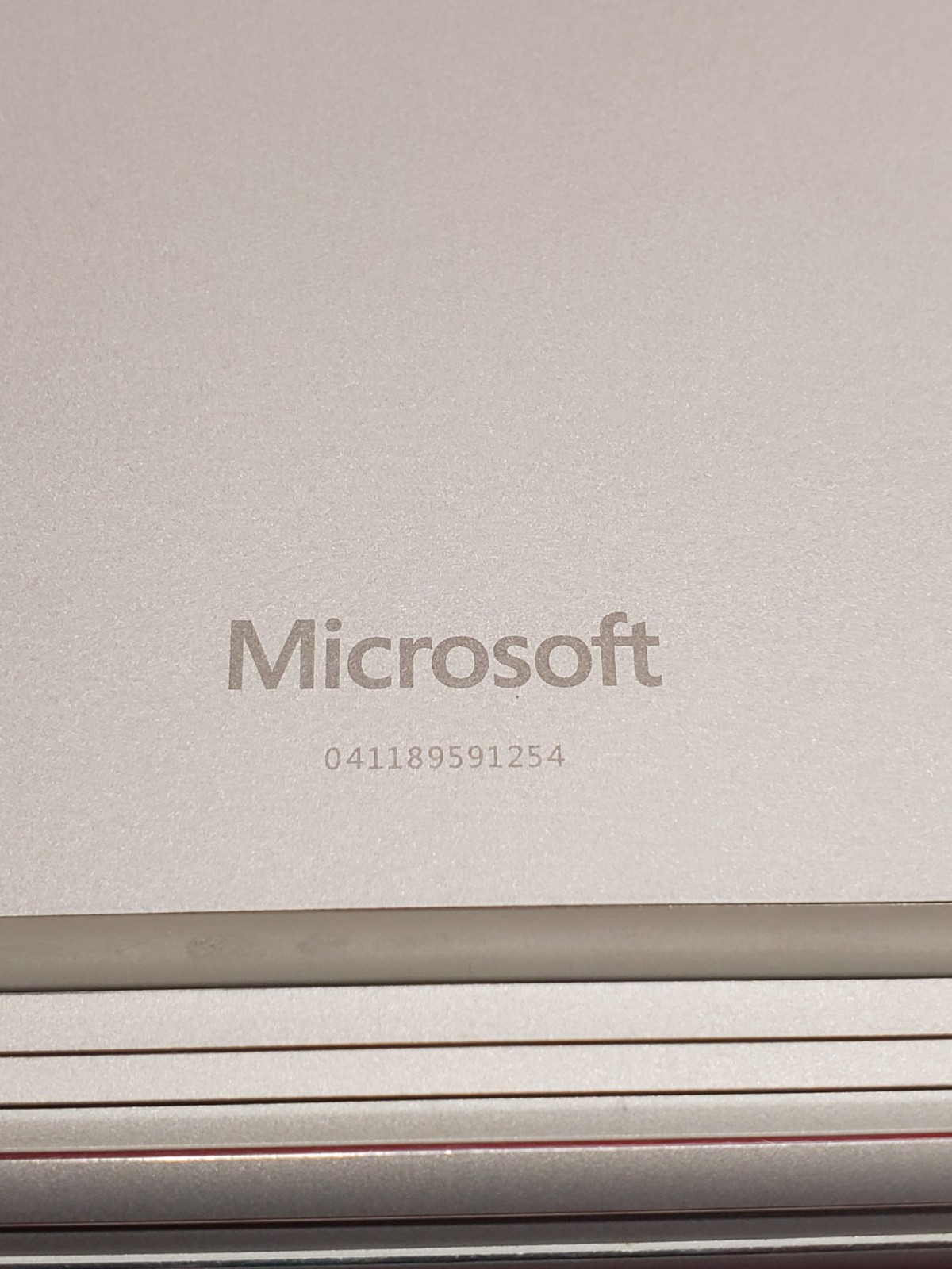 Microsoft Surface Book 2 13.5″ i5 8350U 1.70GHz/ 8GB / 256GB SSD #2935