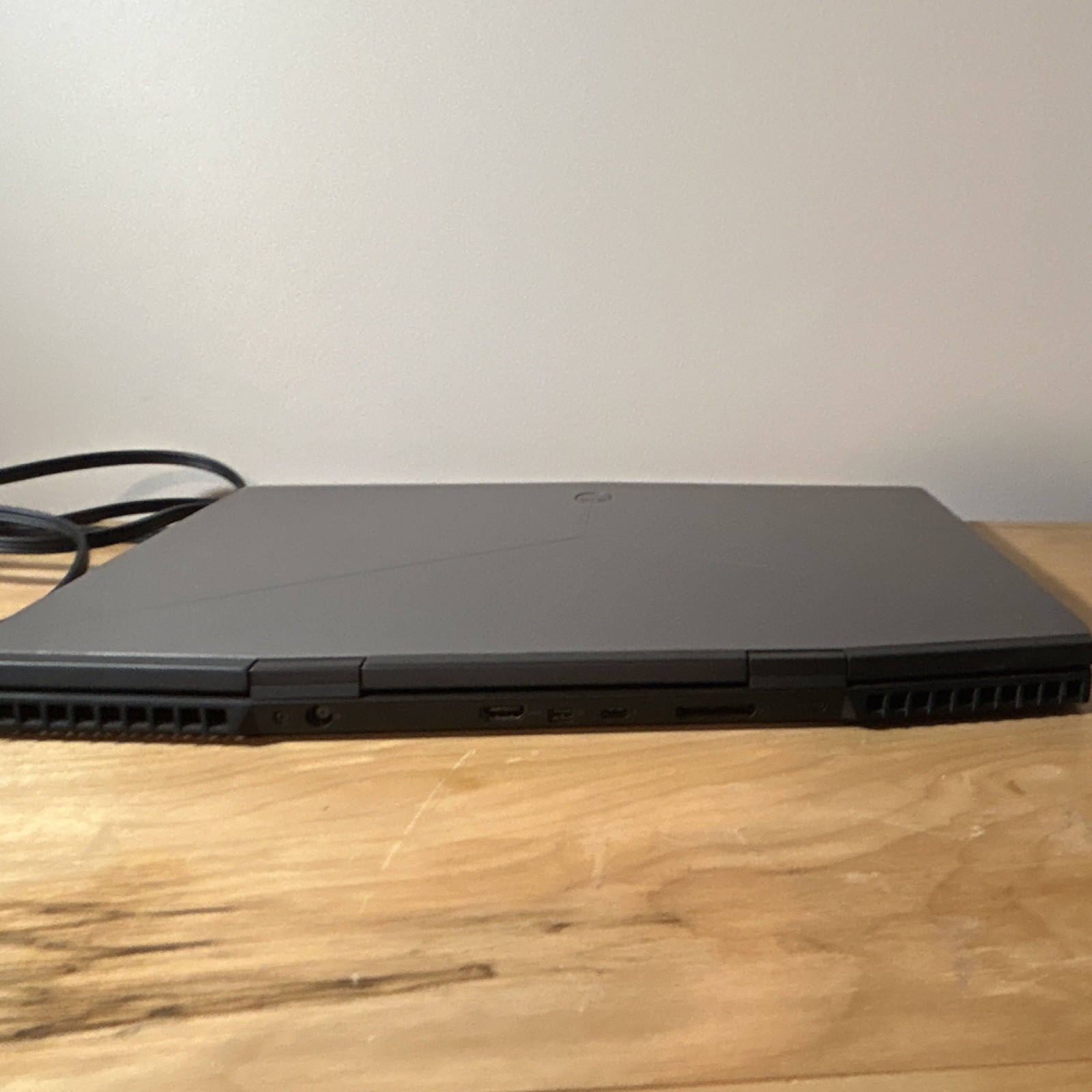 Alienware 17 R4 Gaming Laptop i7 16GB 512GB SSD GTX Win10 17.3″ Silver/Black
