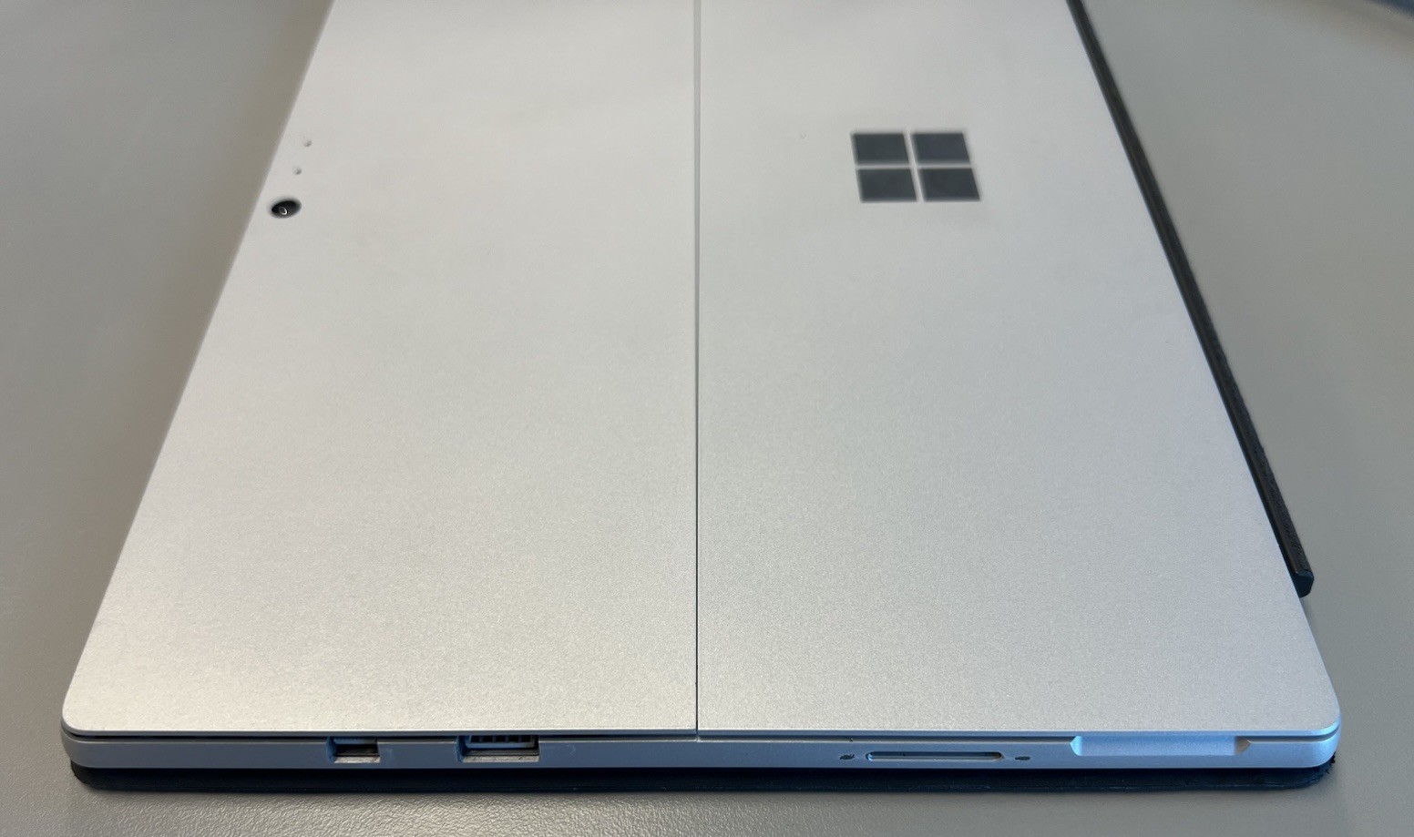 Microsoft Surface Pro 6 12.3″ i7-8650U 512GB 16GB RAM Windows 10 Pro