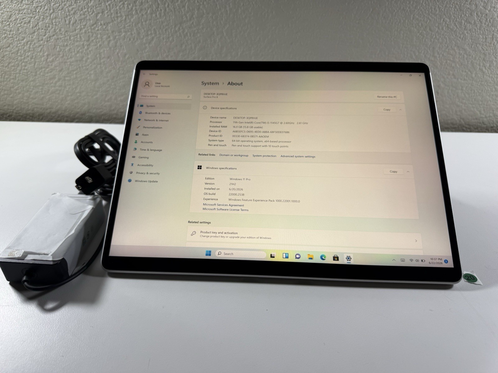 Microsoft Surface Pro 8 (1982) i5-1145G7 – 16GB RAM – 256GB 120Hz – Win 11 Pro