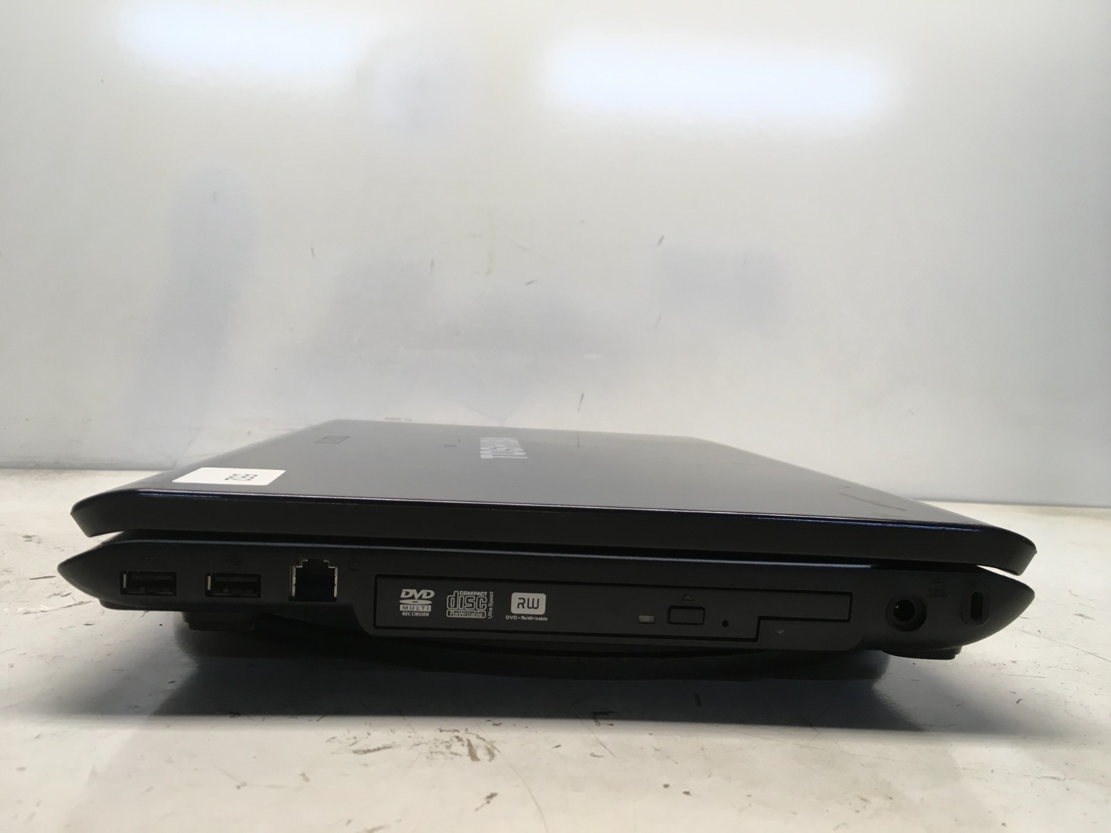 Toshiba Satellite A215-S5848 AMD Turion 64 X2 Dual-Core TL-60 2GHz 2 GB NO HDD