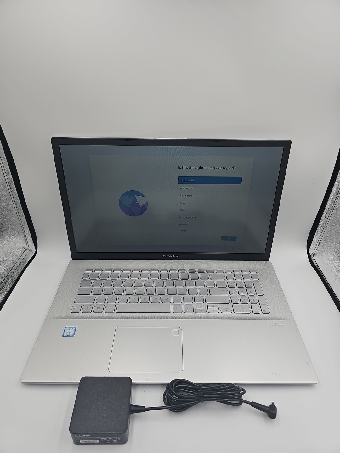 Asus Vivobook X712F i5-8265U 1.60GHz 8GB RAM 1TB HDD Windows 11 Pro