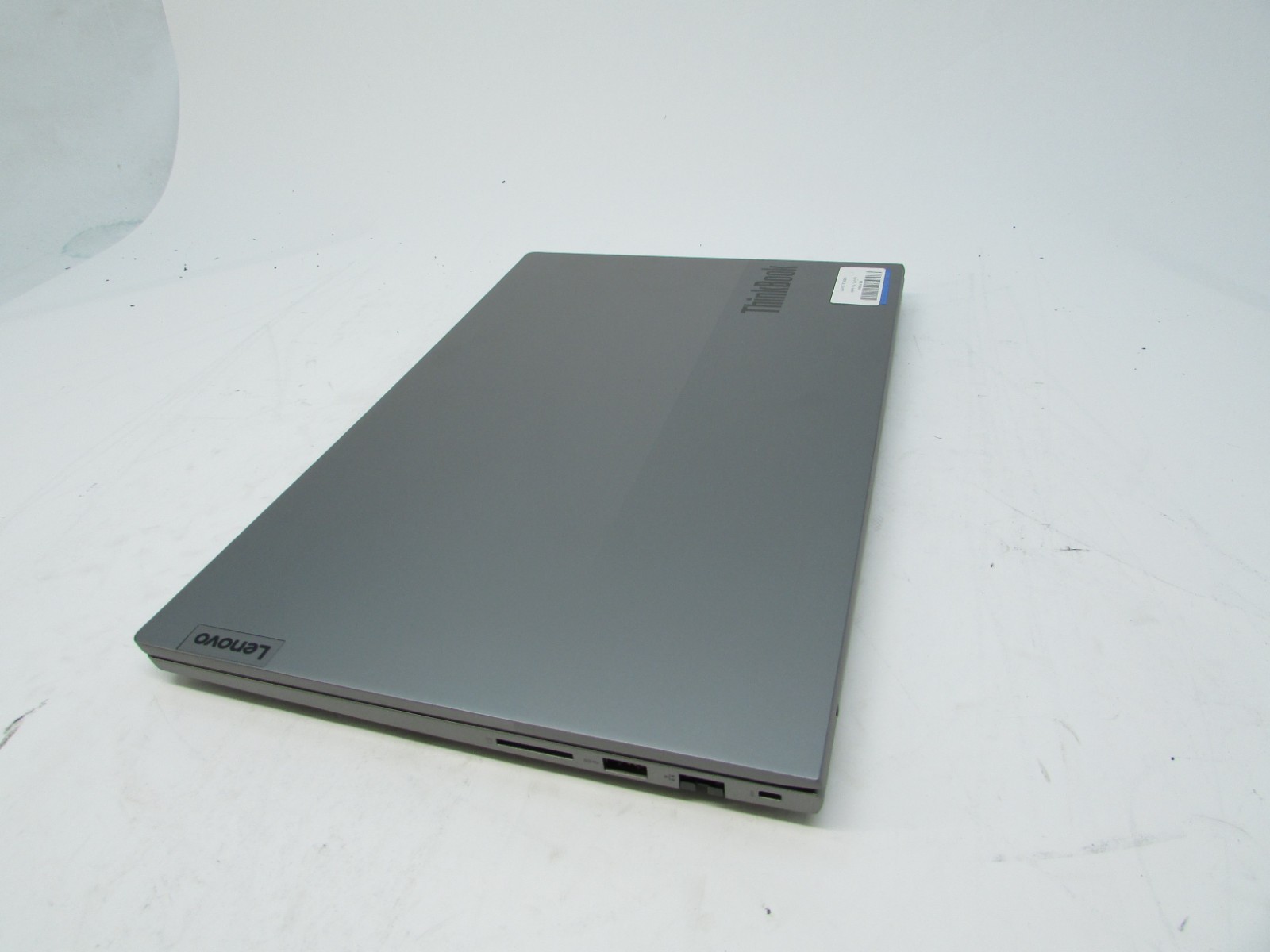 Lenovo ThinkBook 15 G4 Touch ABA 15.6″ RYZEN 7 5825U 8GB RAM 256GB SSD No OS/AC