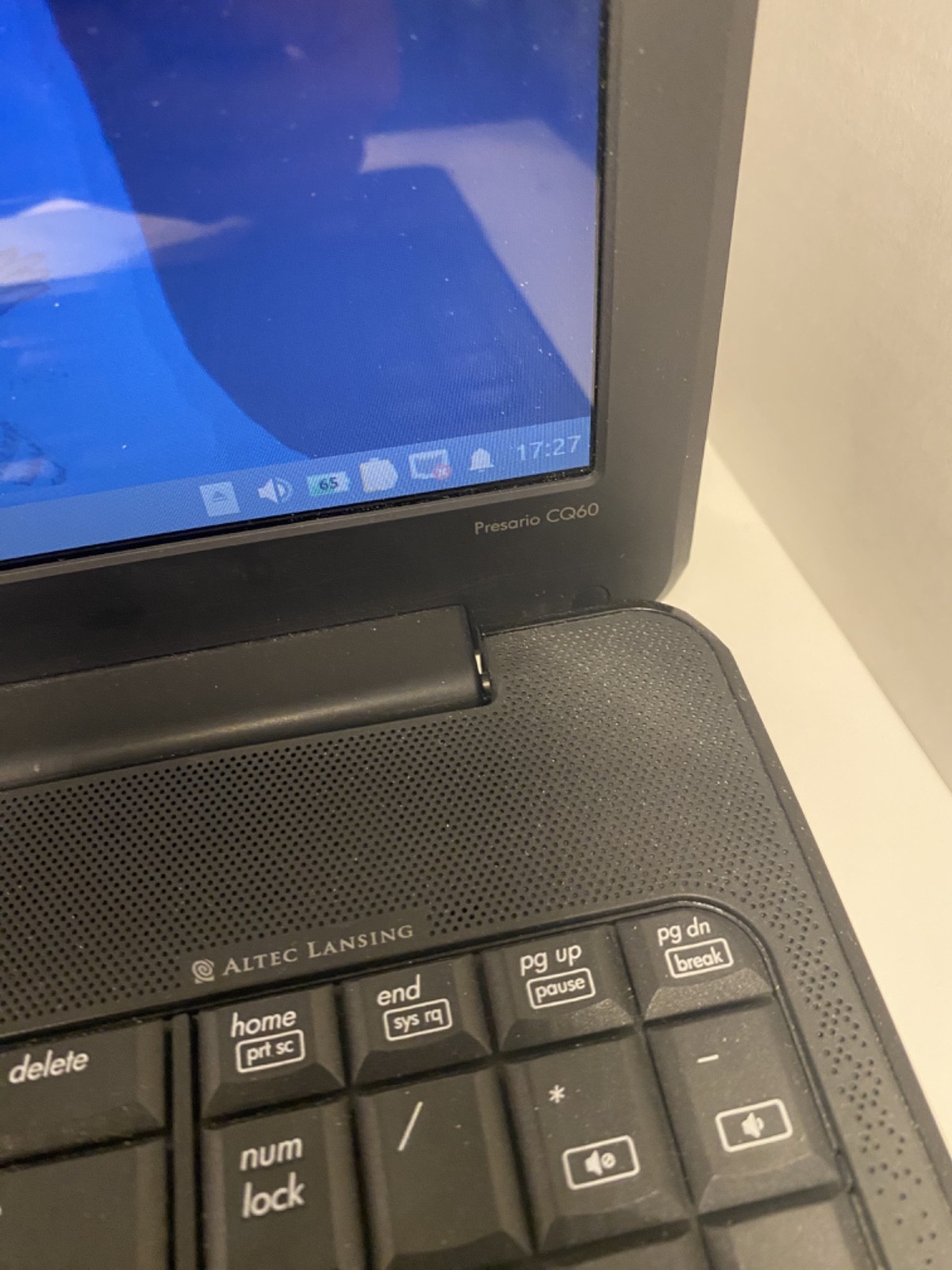 HP Compaq Presario CQ60 Laptop 15.6″ [2GB RAM] | [146GB HDD] | Charger Included
