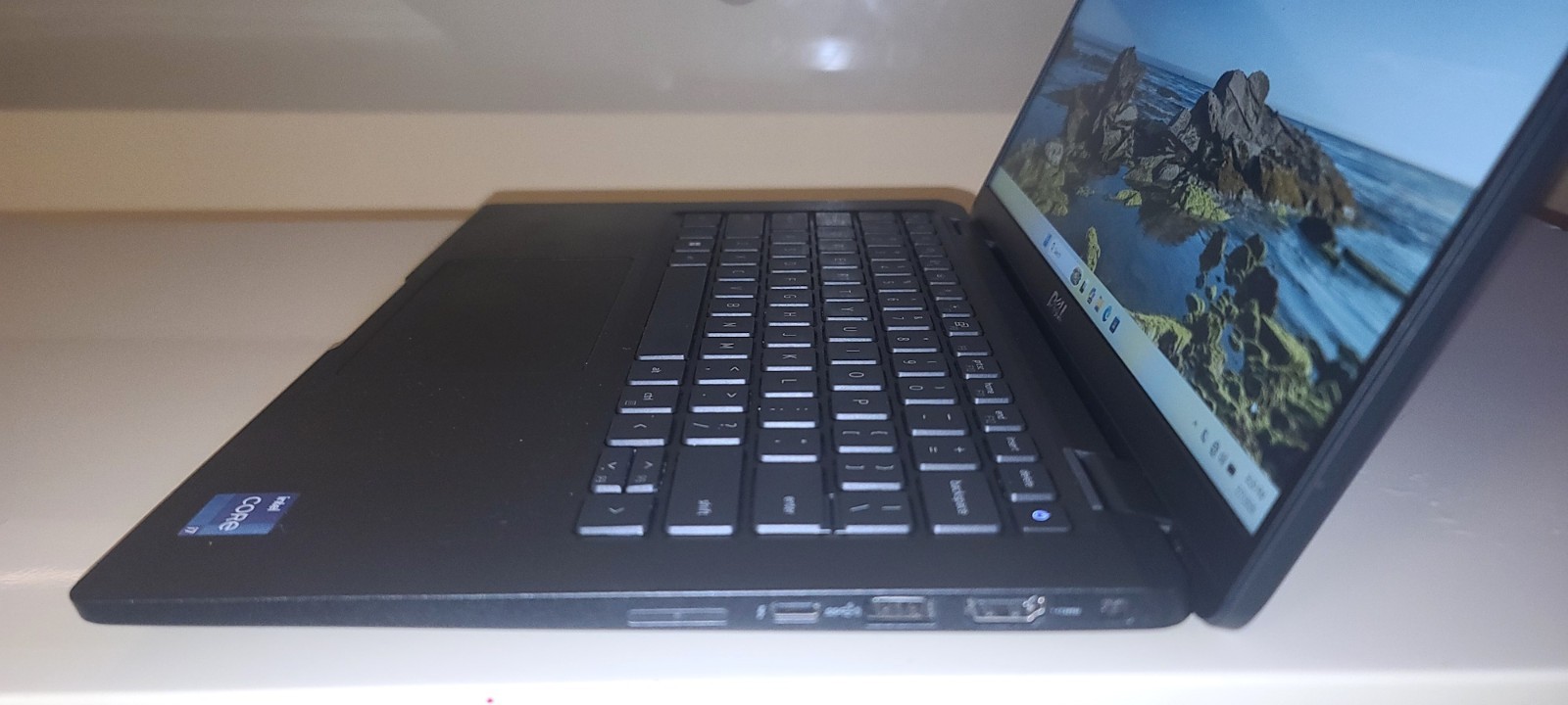 Dell Latitude 7430: 12th Gen i7-1265U @1.8GHz 16GB RAM 256GB M.2 NVMe SSD @100%