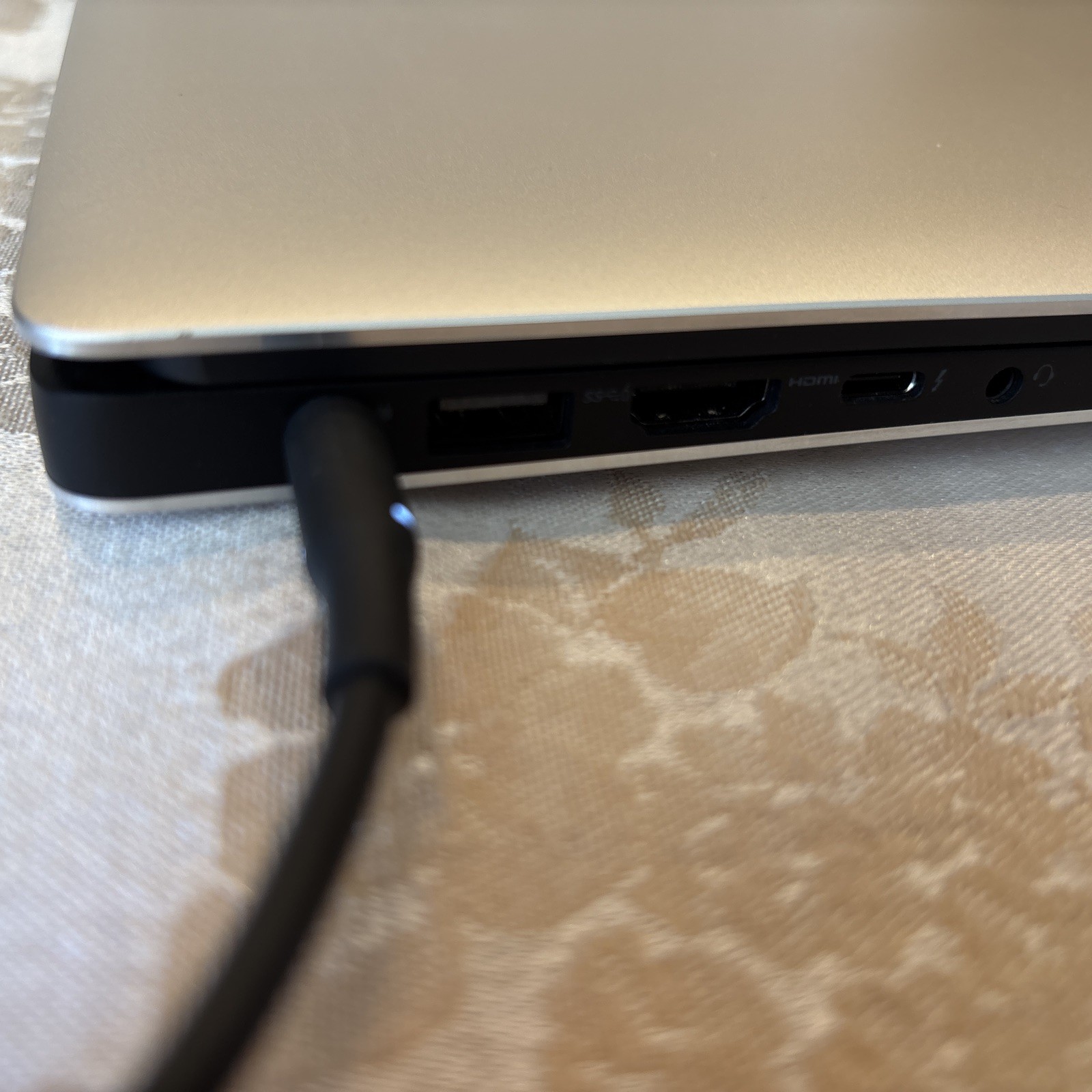 Dell Precision XPS 5540 15in XEON E2276M 64GB 2TB SSD NVIDIA T1000 Win11 Pro WKS