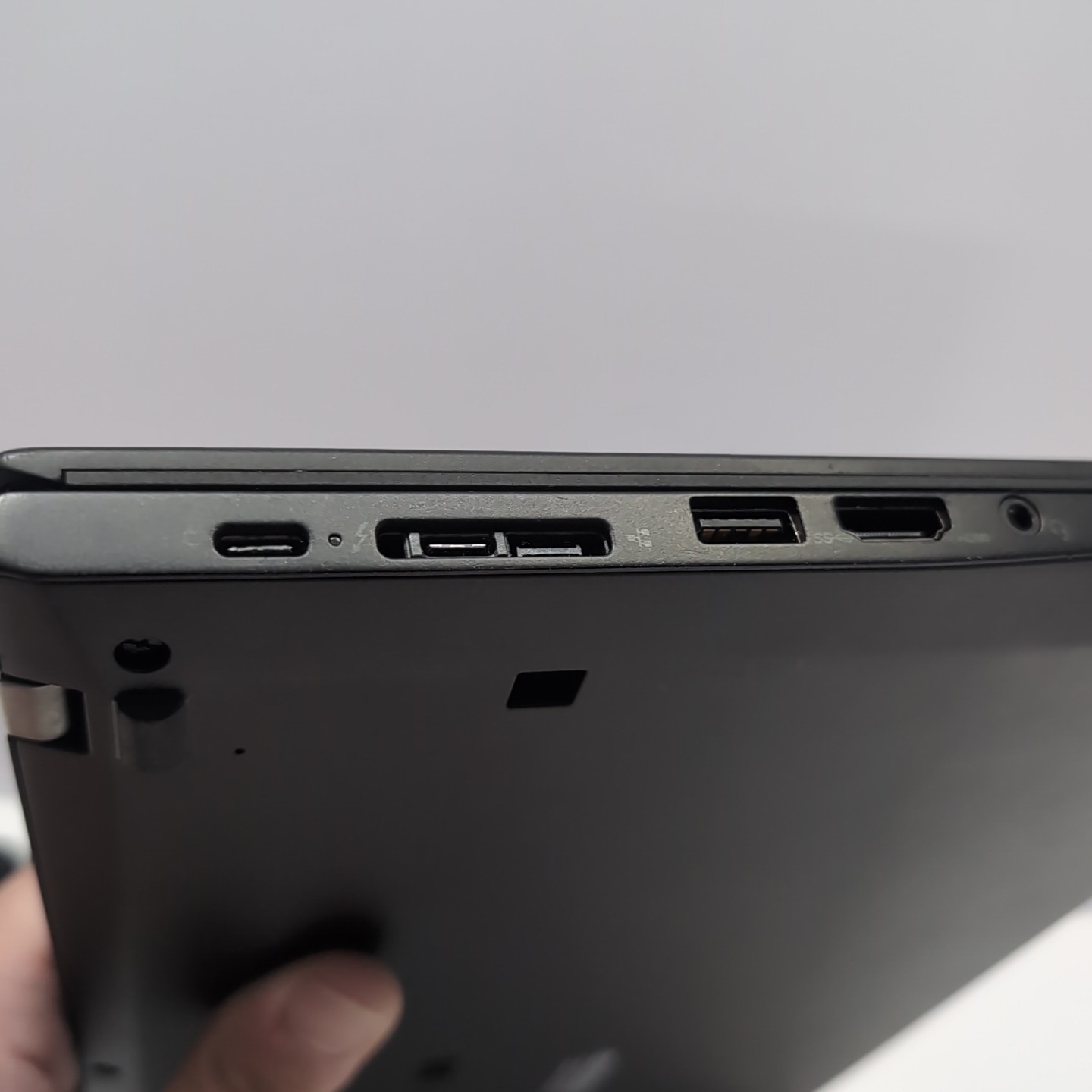 Lenovo T490s ThinkPad Laptop i5-8365U 8th Gen VPro Processor 8 Gb RAM 256 SSD