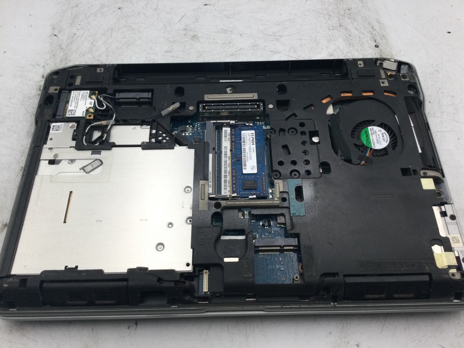 DELL LATITUDE E6330 – FOR PARTS /BIOS LOCK – INTEL CORE I5 – READ DESCRIPTION-BB