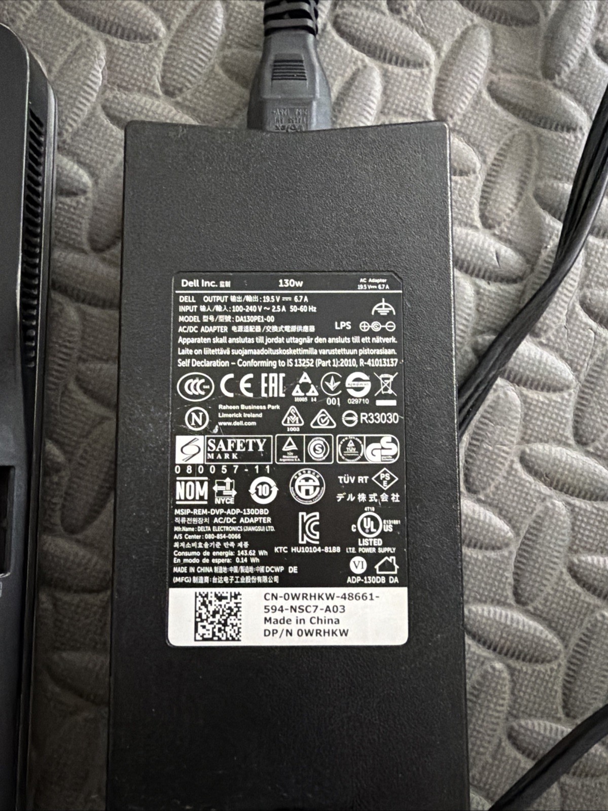 DELL LATITUDE 5414 Core i5-6300U@ 2.5GHz, 16GB RAM w/ Windows 11 Installed