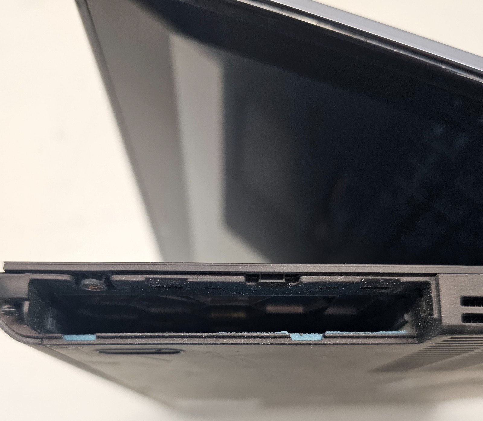 Lenovo ThinkPad S230u 12.5″ Laptop Intel Core i5-3337U 4GB Ram NO HD/OS (FL)
