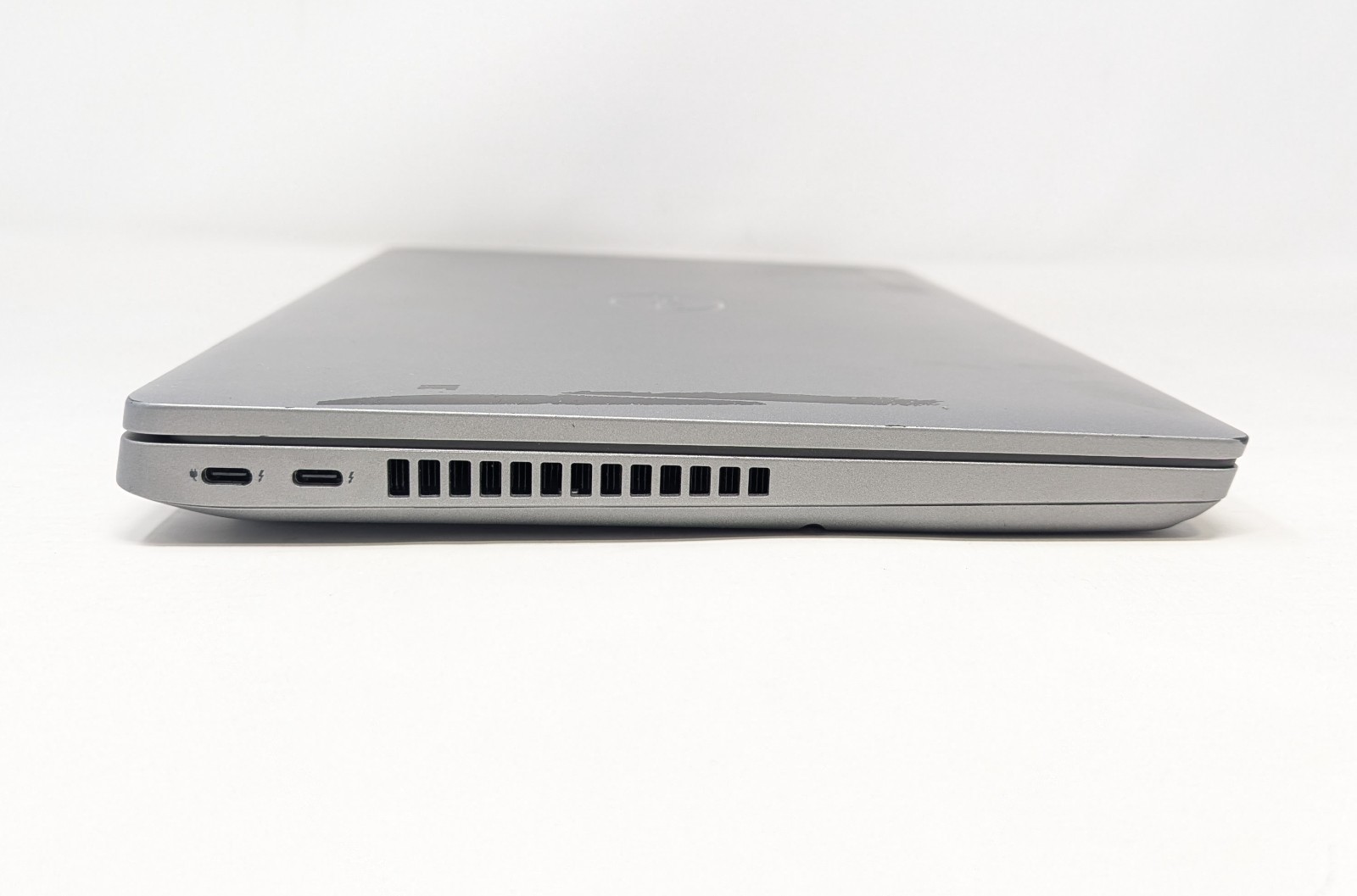 Dell Latitude 5431 – Intel Core i7-1270P 2.20 GHz 8GB DDR5 RAM 25GB SSD No OS/AC