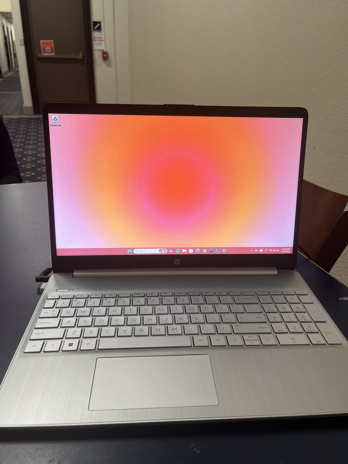 silver hp laptop 15-dy2xxx 32gb ram 15.6 inch screen