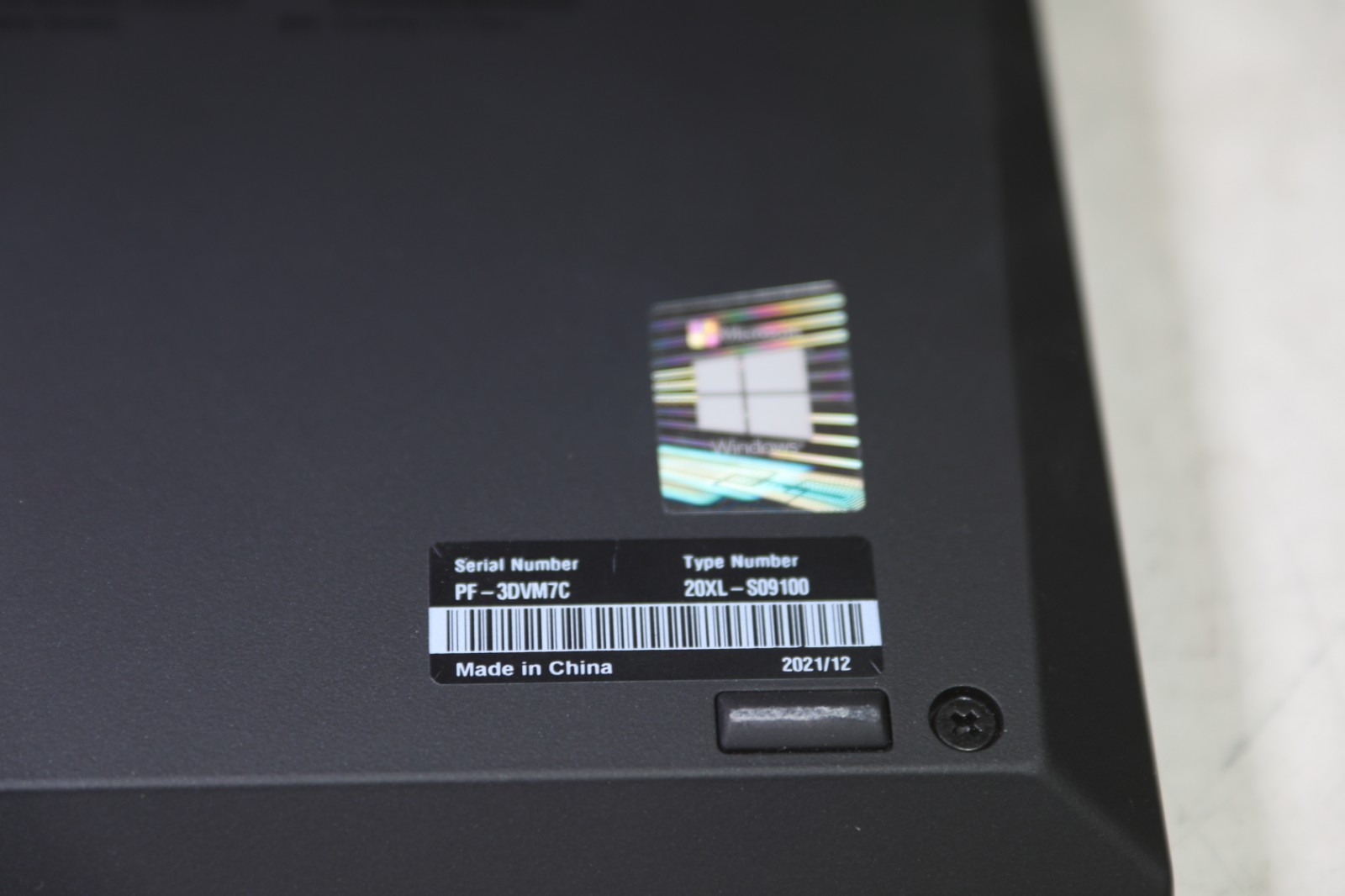 Lenovo ThinkPad T14 Gen 2 AMD Ryzen 5 PRO 5650U-16GB RAM-256GB NVMe-NO OS