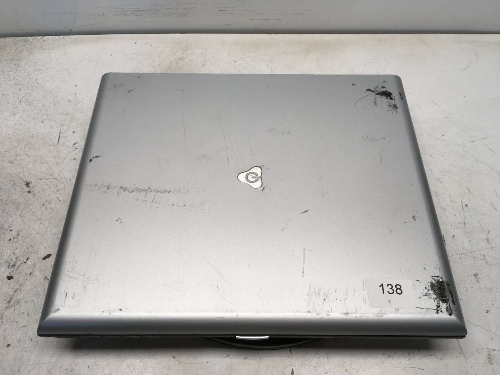 Gateway 600YG2 Intel Pentium 4-M 2.4GHz 256 MB NO HDD