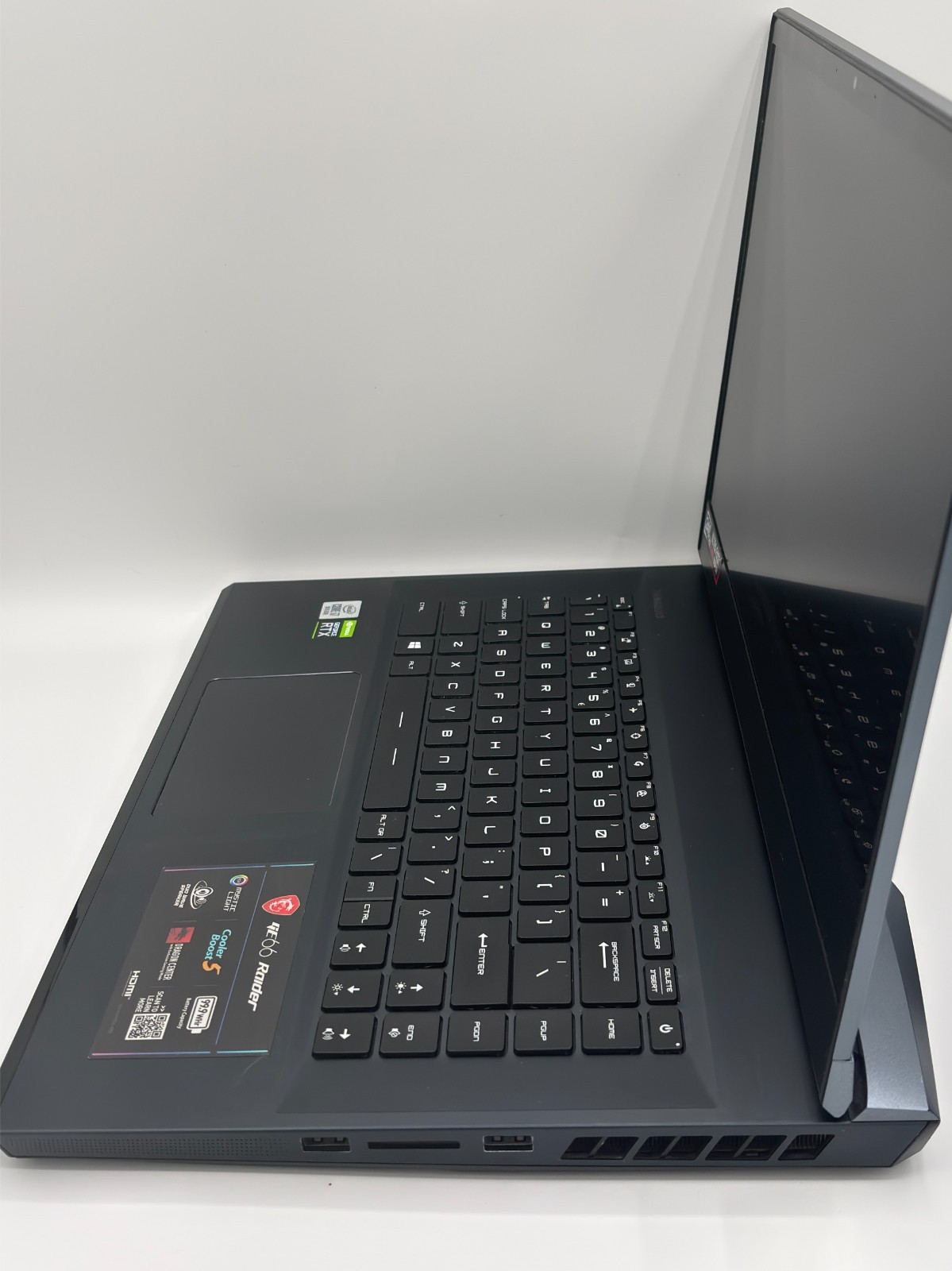 MSI GE66 Raider RTX2070 | i7-10875H | 40GB RAM | 1.5TB SSD | 240Hz Gaming Laptop