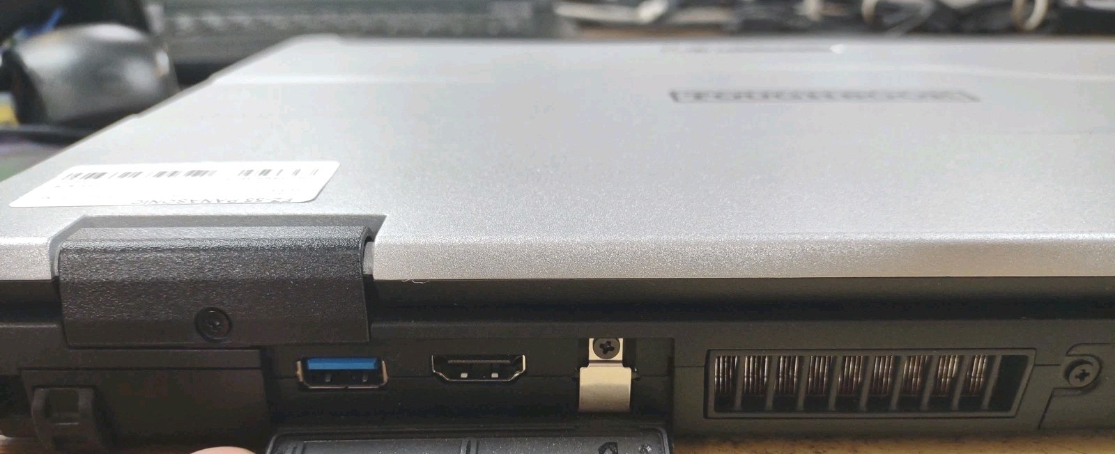 Panasonic ToughBook FZ-55 W/ i5-8365U, 16GB RAM, NO HDD OR HDD COVER. NON TOUCH