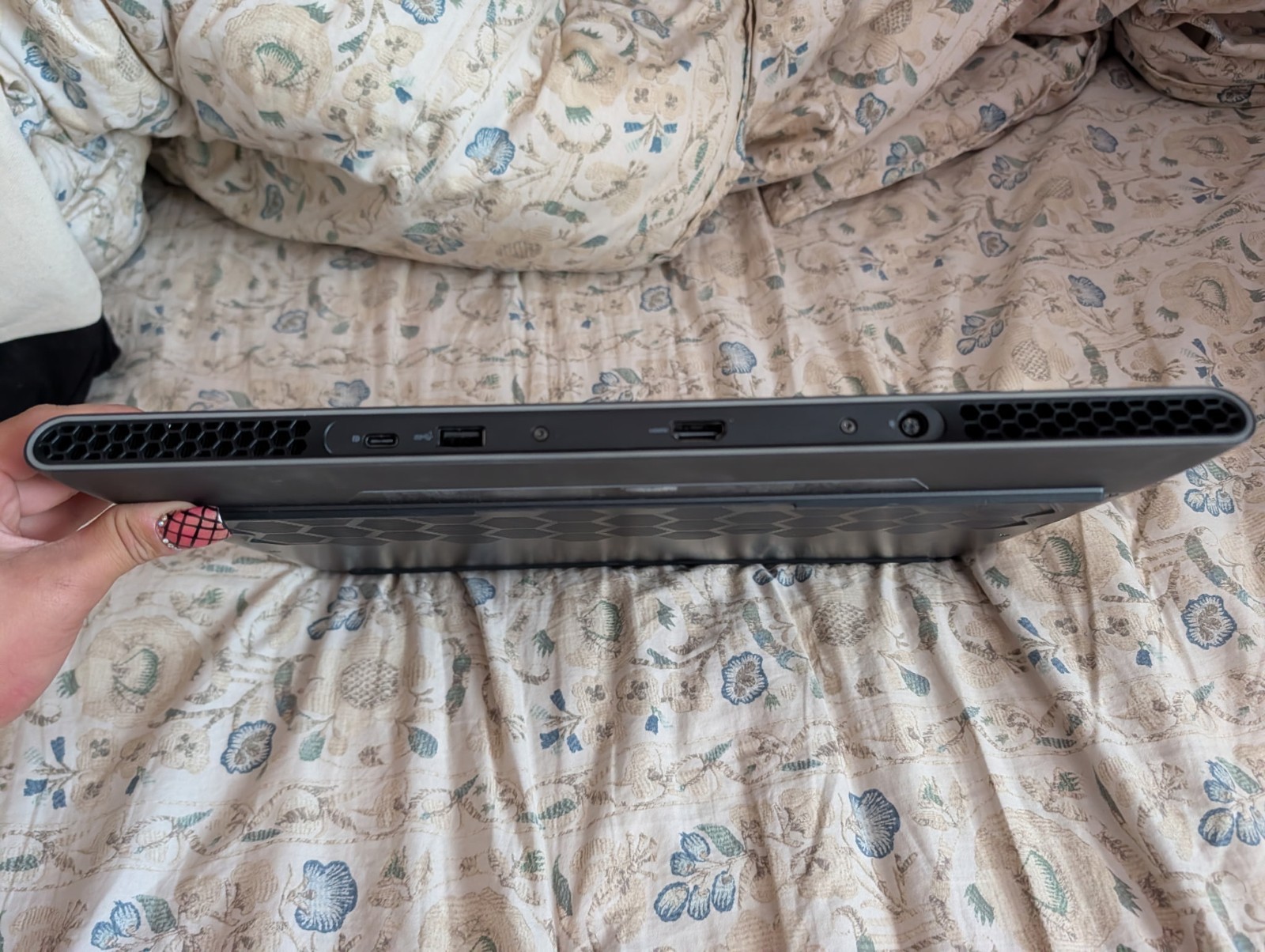 Alienware m15 15.6in Ryzen 9 16GB 1TB SSD RTX 3070 Win 1080p Black