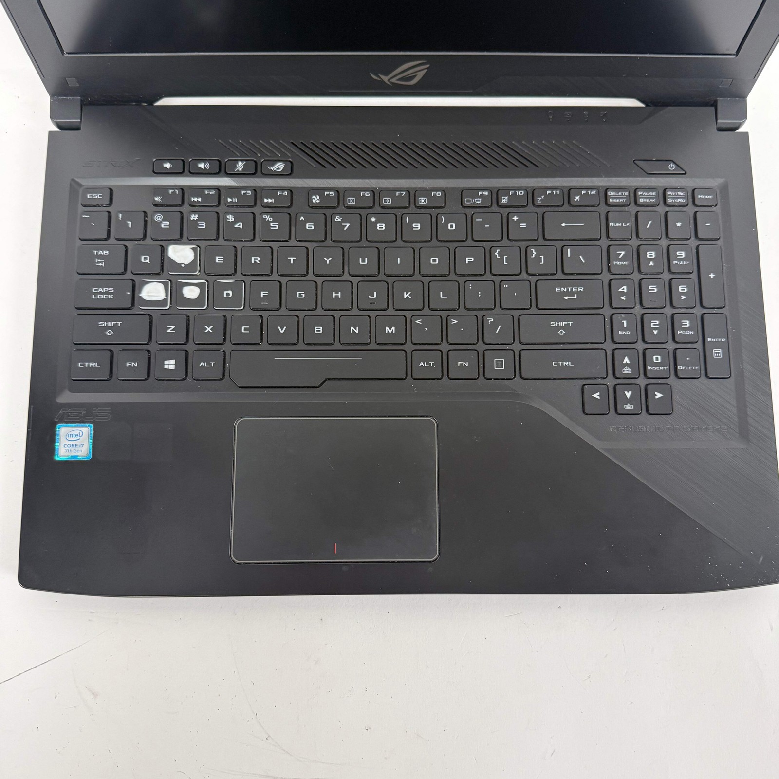 Asus ROG Strix GL503V 15.6″ i7-7700HQ 2.8GHz 16GB RAM 1TB SSD GeForce GTX 1050