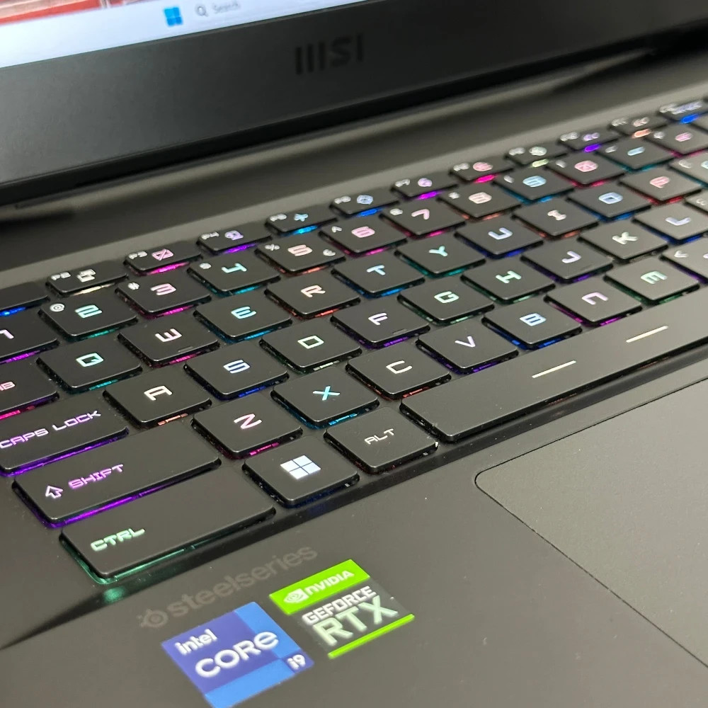 MSI Vector 15.6 2K 165Hz Intel Core i9 32GB RAM 2TB SSD RTX 3070Ti Gaming Laptop
