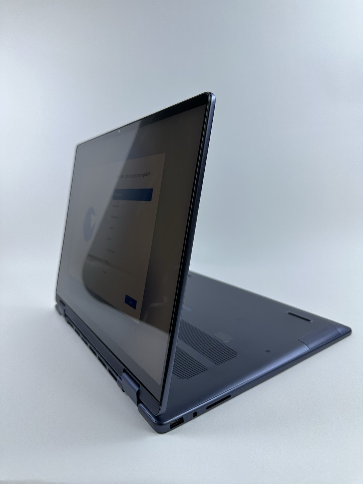 Dell Inspiron 16 Plus 7640 16″ FHD Touch Ultra 7 Processor 155H 16GB 1TB SSD W11