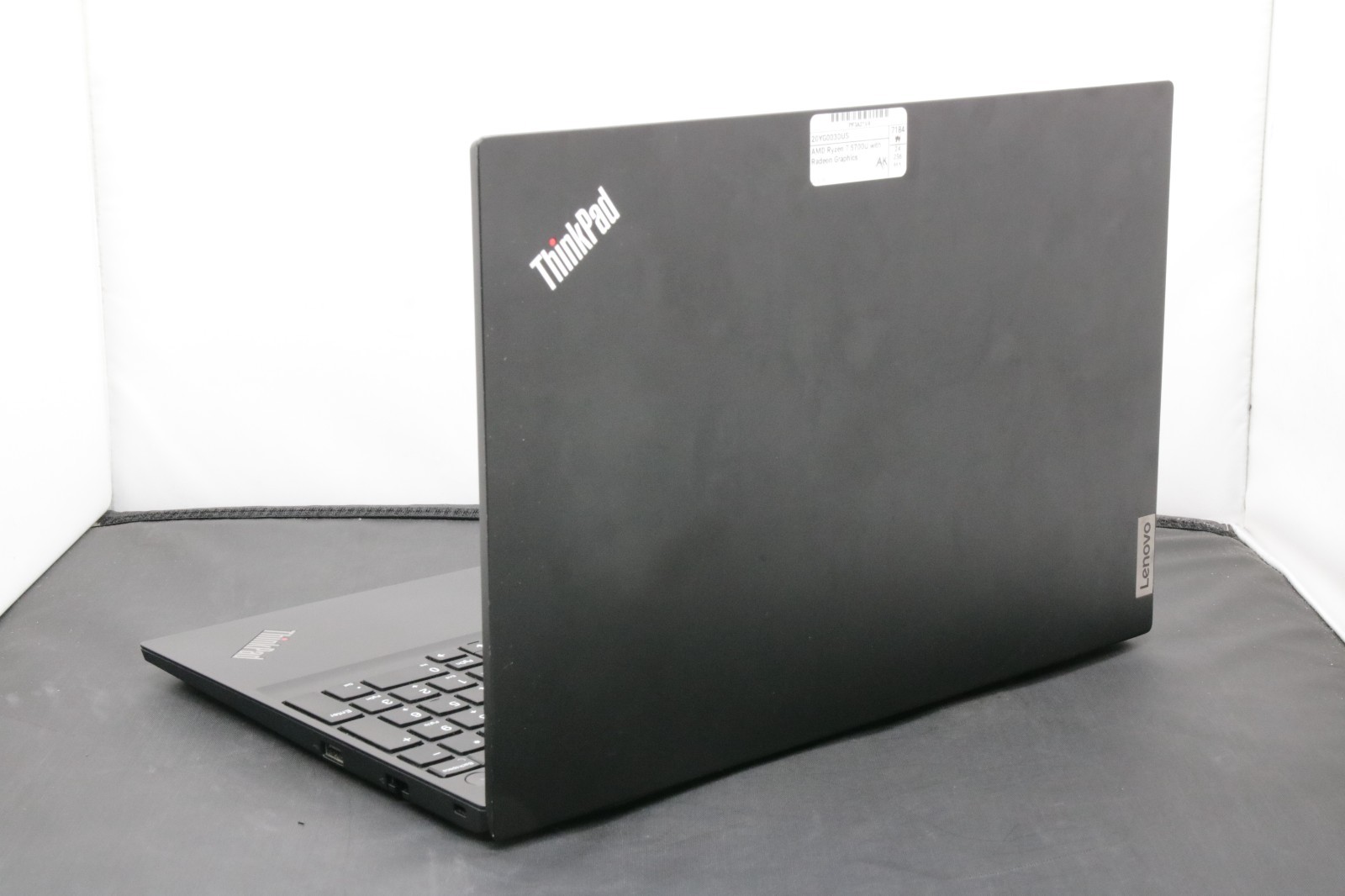 Lenovo ThinkPad E15 G3 – Ryzen 7 5700U – 8GB, 256GB, Windows 11, 15.6″ +Adapter
