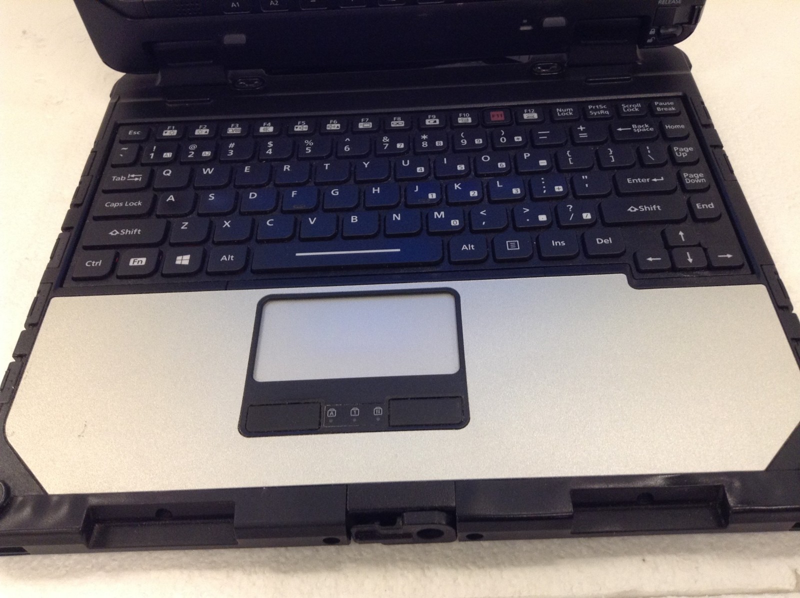 Panasonic Toughbook CF-33 MK1 i7-7600U 16GB 256GB SSD Touch 2 Batt, 7K HRS WORKS
