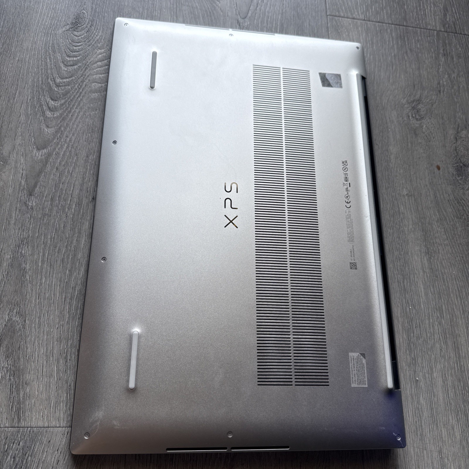 Dell XPS 17 9720 Intel i9-12900HK, 64GB RAM, 2TB SSD, NVidia GeForce RTX 3060