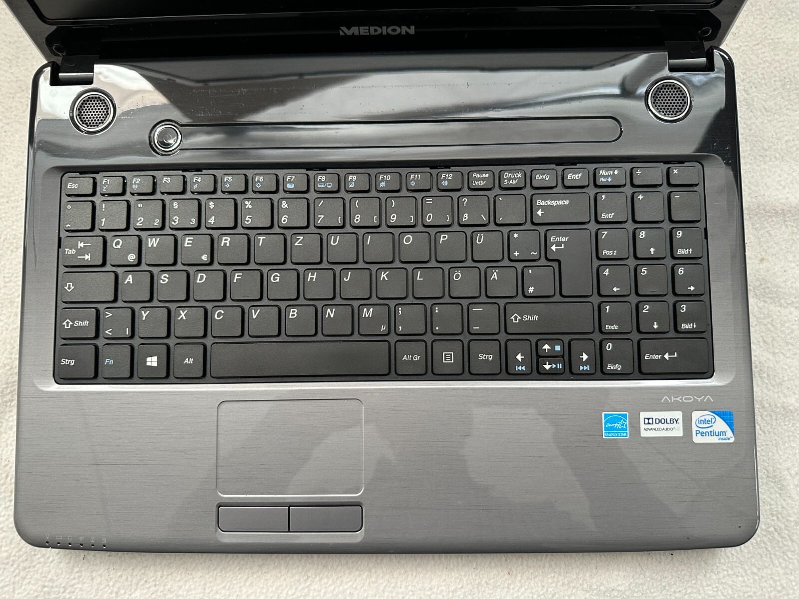 Medion Akoya MD99090 (E6234) Laptop* Intel B960 2.20GHz 8GB RAM 120GB SSD